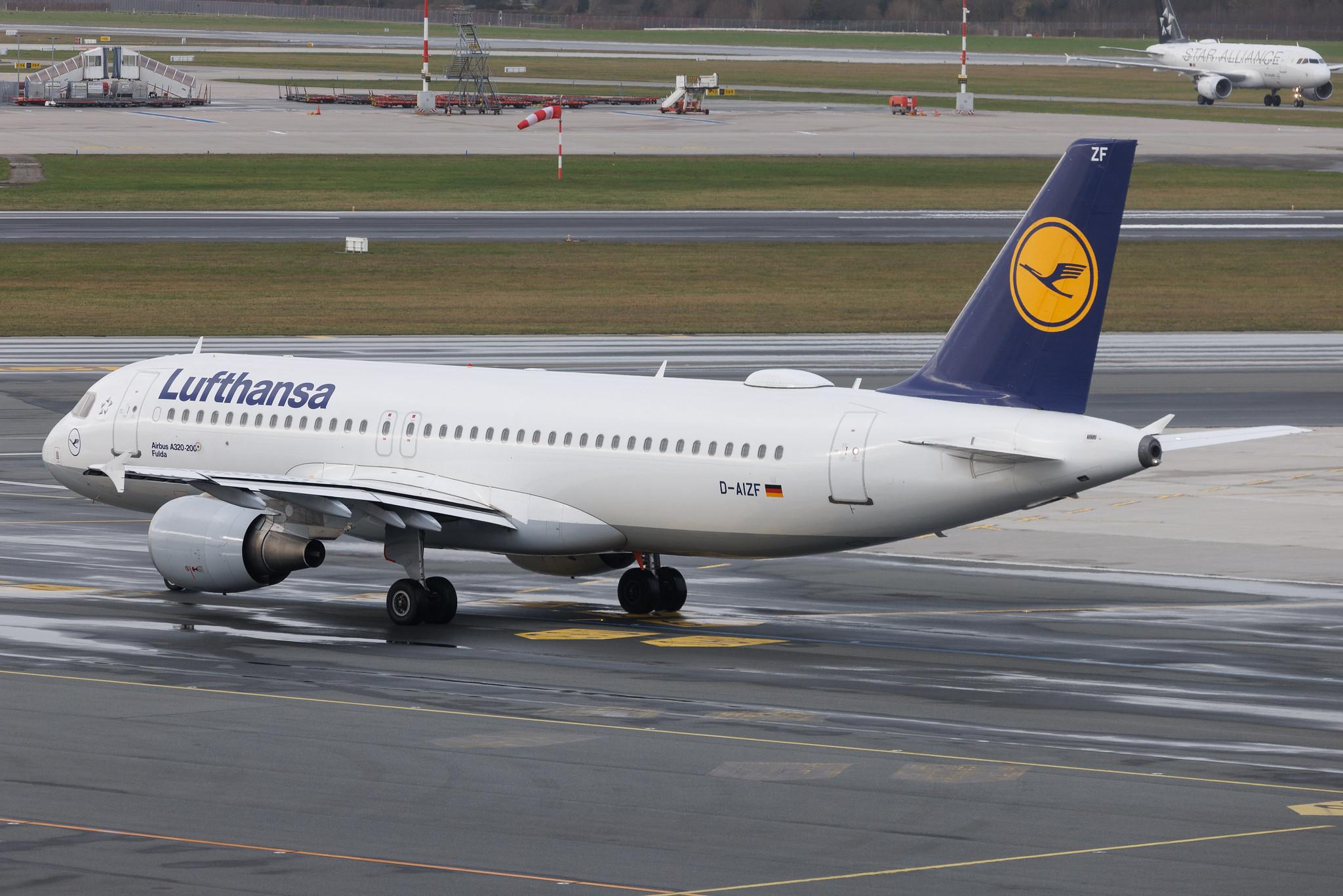 Hamburg Airport: Lufthansa (LH / DLH) | Airbus A320-214 A320 | D-AIZF | MSN 4289