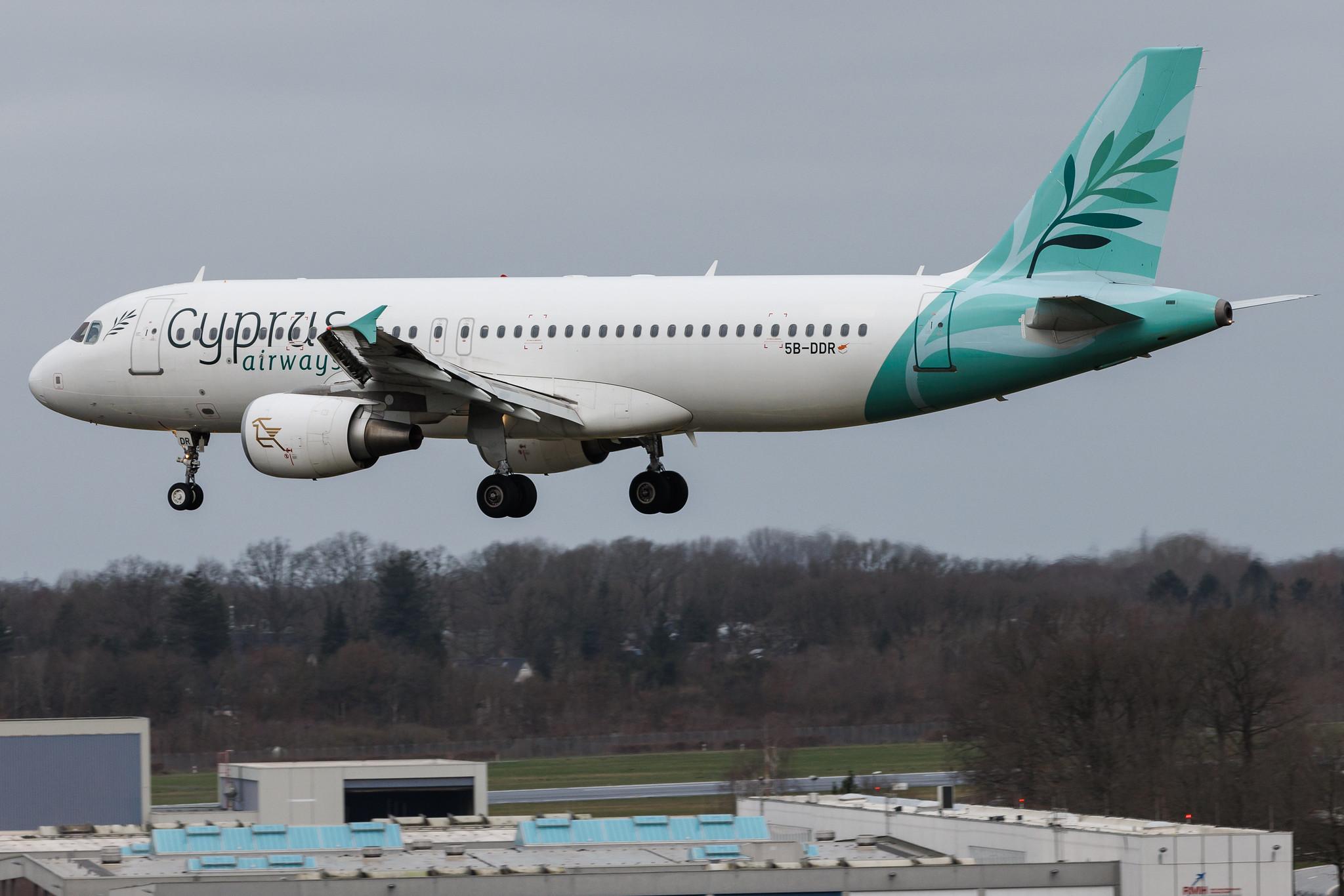 Hamburg Airport: Cyprus Airways (CY / CYP) | Airbus A320-214 A320 | 5B-DDR | MSN 03933