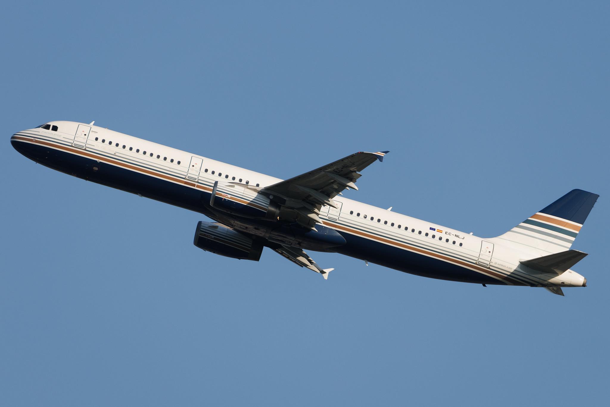 Hamburg Airport: Privilege Style (P6 / PVG) | Airbus A321-231 A321 | EC-NLJ | MSN 03636