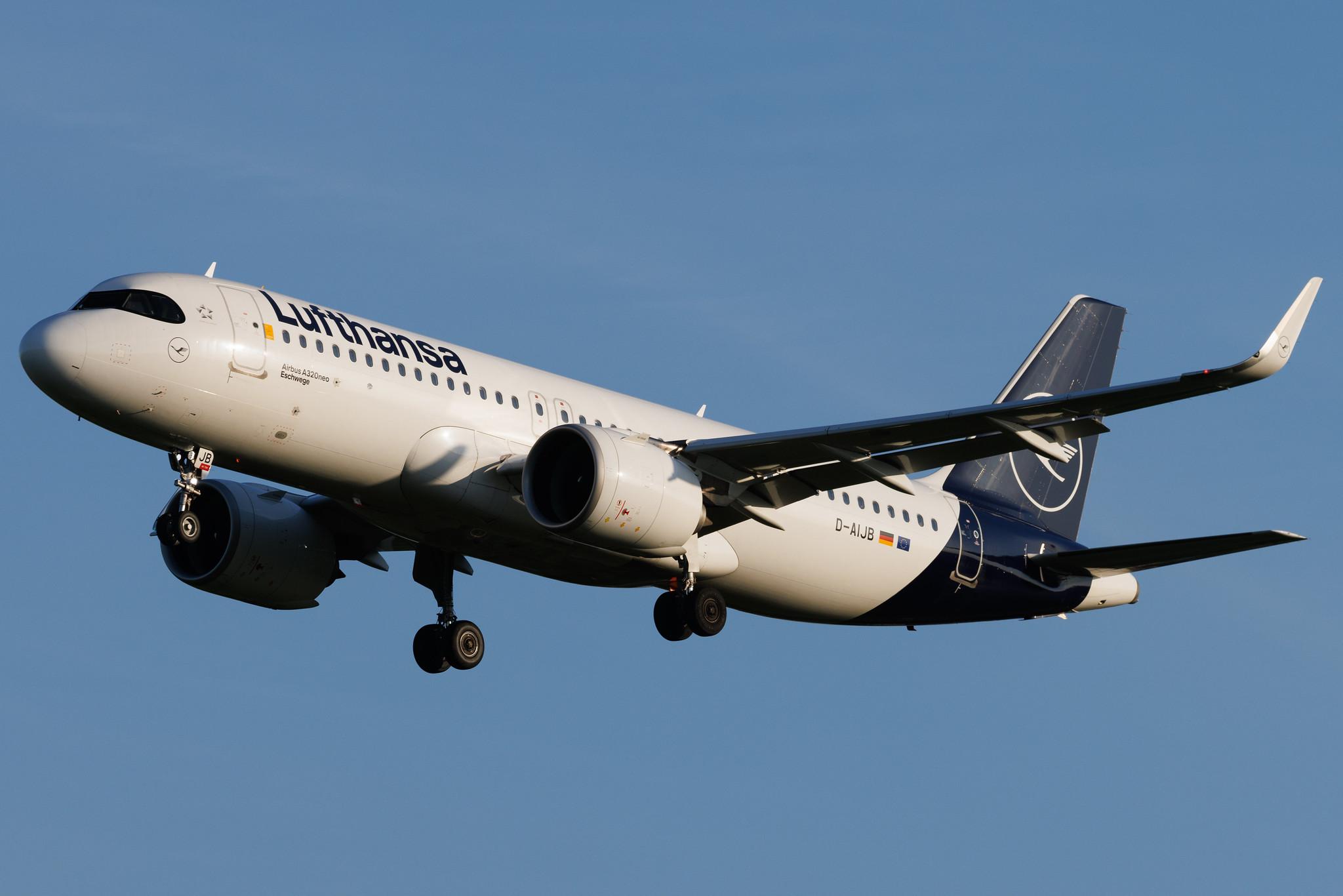 Hamburg Airport: Lufthansa (LH / DLH) | Airbus A320-271N A20N | D-AIJB | MSN 09493