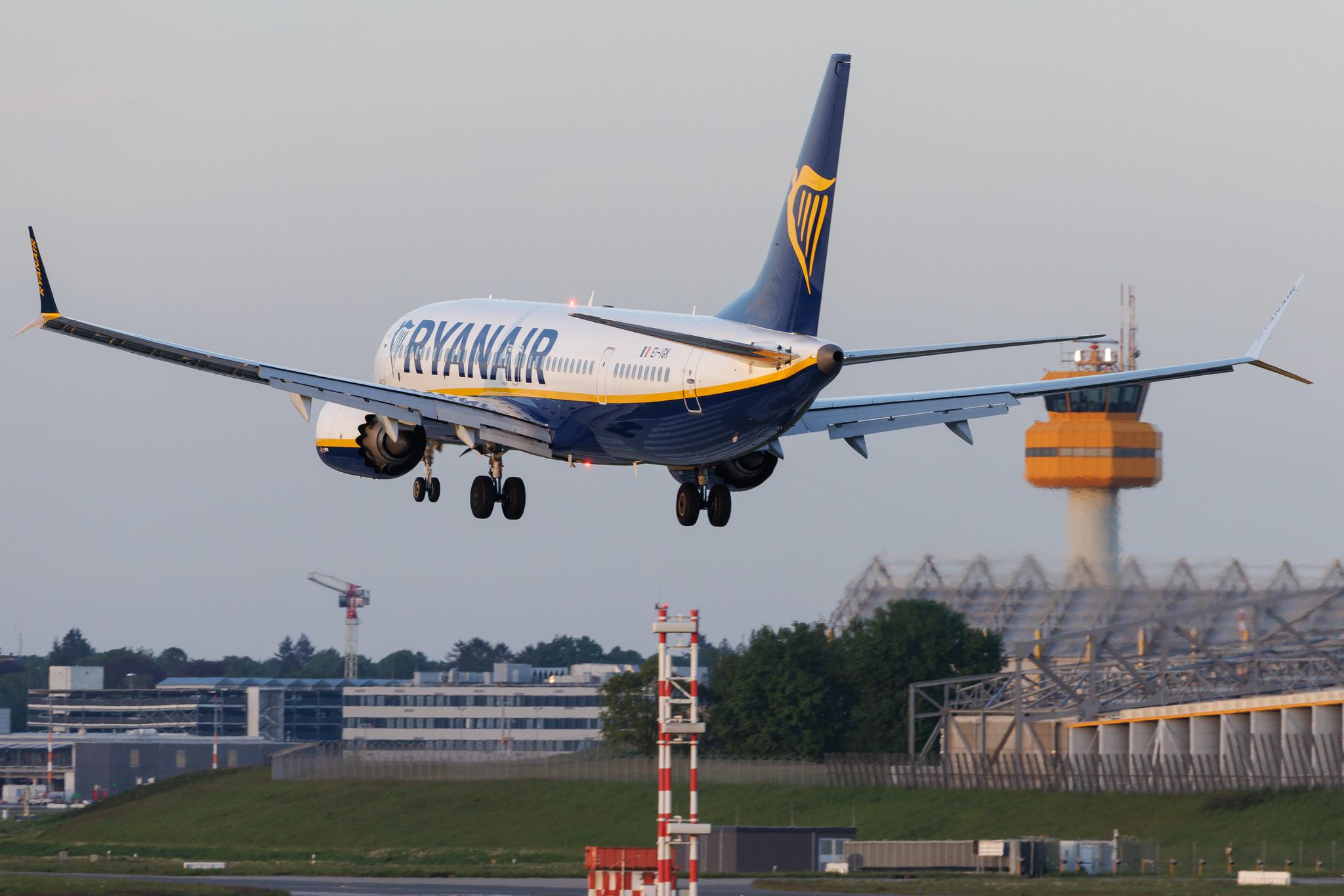 Hamburg Airport: Ryanair (FR / RYR) |  Boeing 737 MAX 8-200 B38M | EI-IGK | MSN 67075