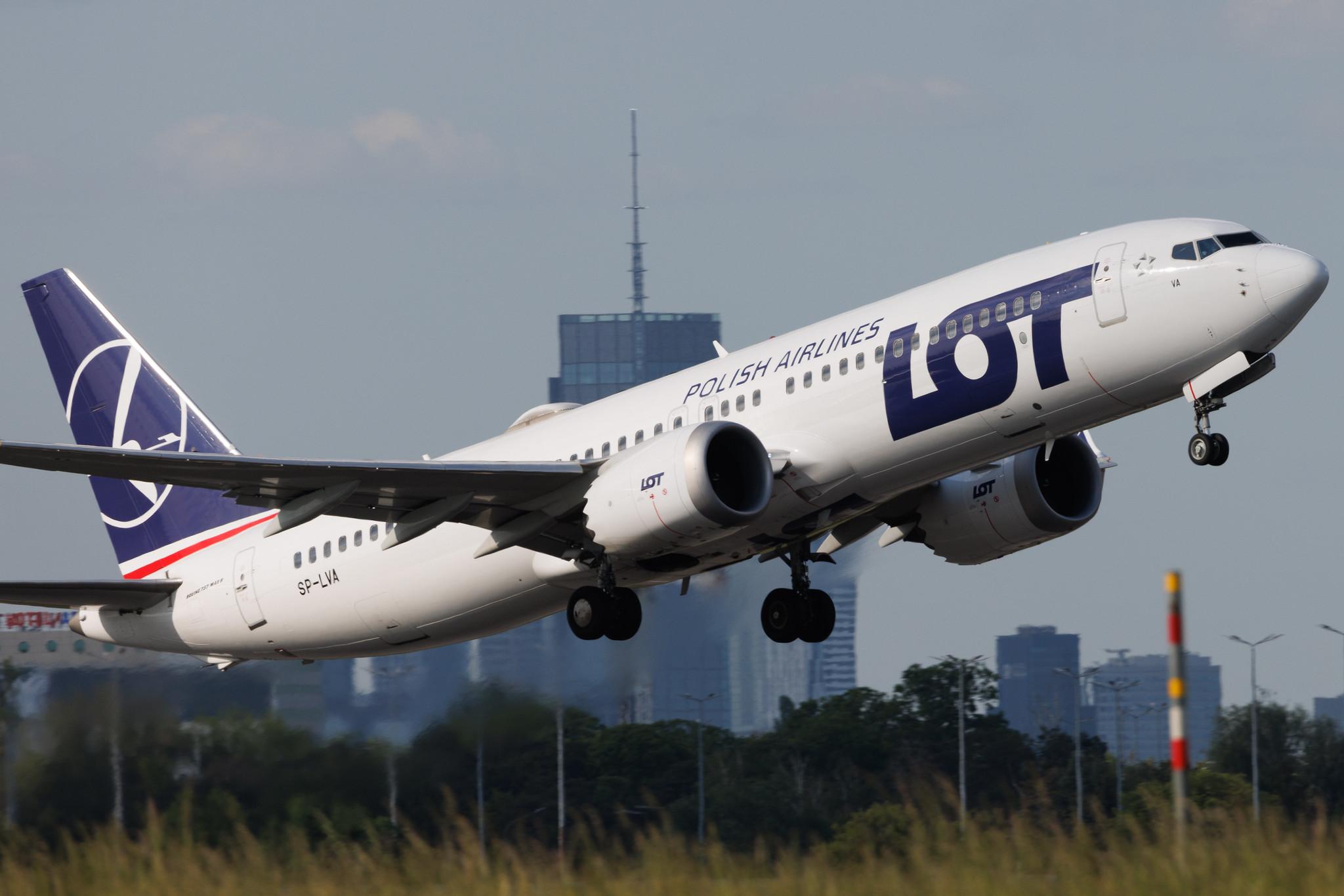 Warsaw Chopin Airport: LOT (LO / LOT) | Boeing 737 MAX 8 B38M | SP-LVA | MSN 64067