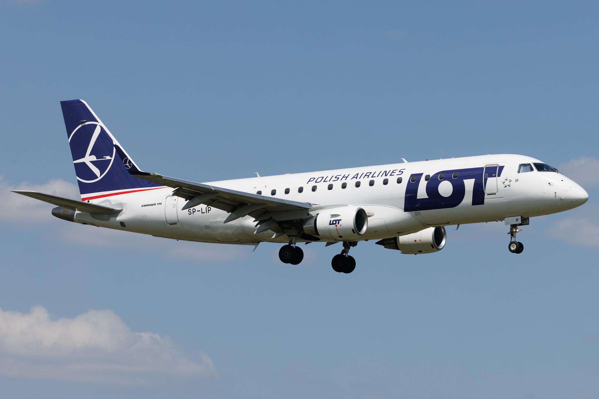 Warsaw Chopin Airport: LOT (LO / LOT) | Embraer E175STD E75S | SP-LIP | MSN 17000334