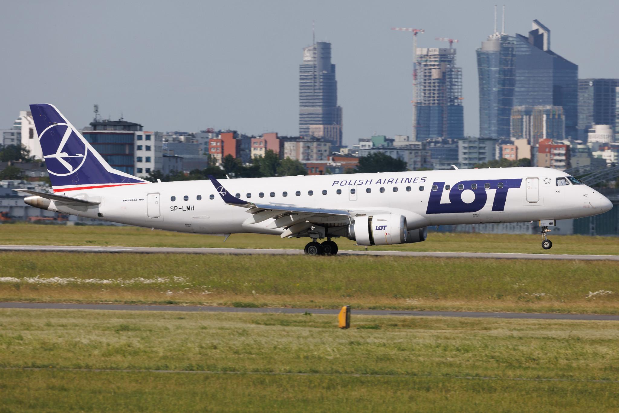 Warsaw Chopin Airport: LOT (LO / LOT) | Embraer E190LR E190 | SP-LMH | MSN 19000487