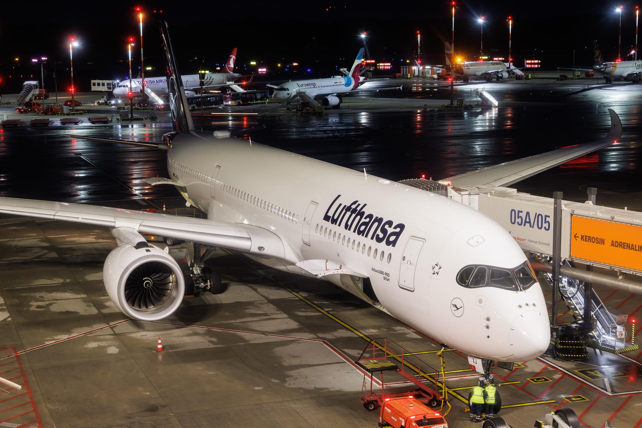 Hamburg Airport: Lufthansa (LH / DLH) | Airbus A350-941 A359 | D-AIXJ | MSN 209