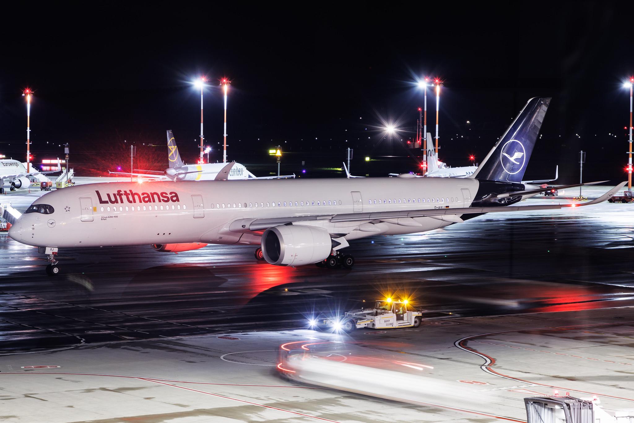 Hamburg Airport: Lufthansa (LH / DLH) | Airbus A350-941 A359 | D-AIXJ | MSN 209