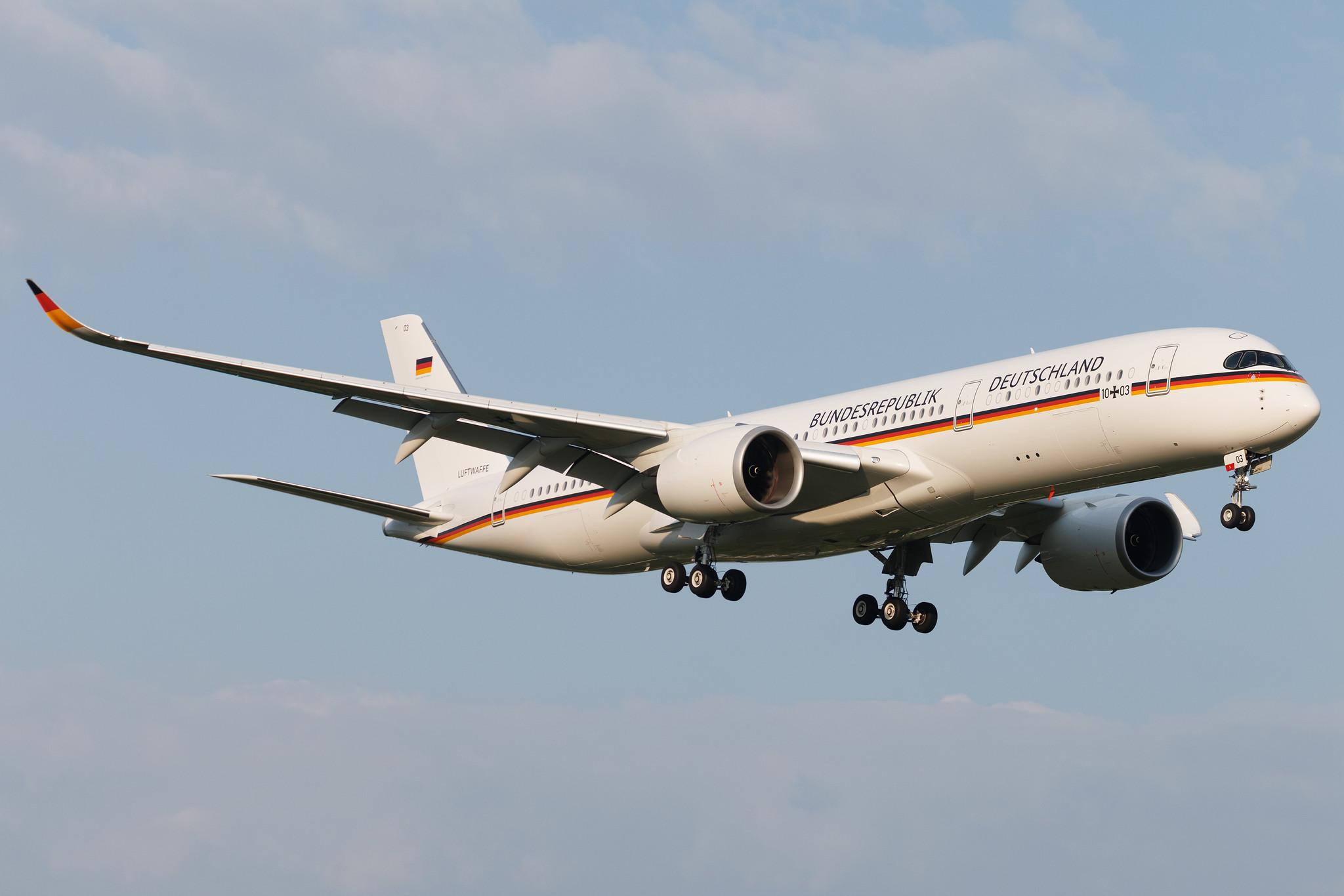 Hamburg Airport: German Air Force (/ GAF) | Airbus A350-941 A359 | 10+03 | MSN 416