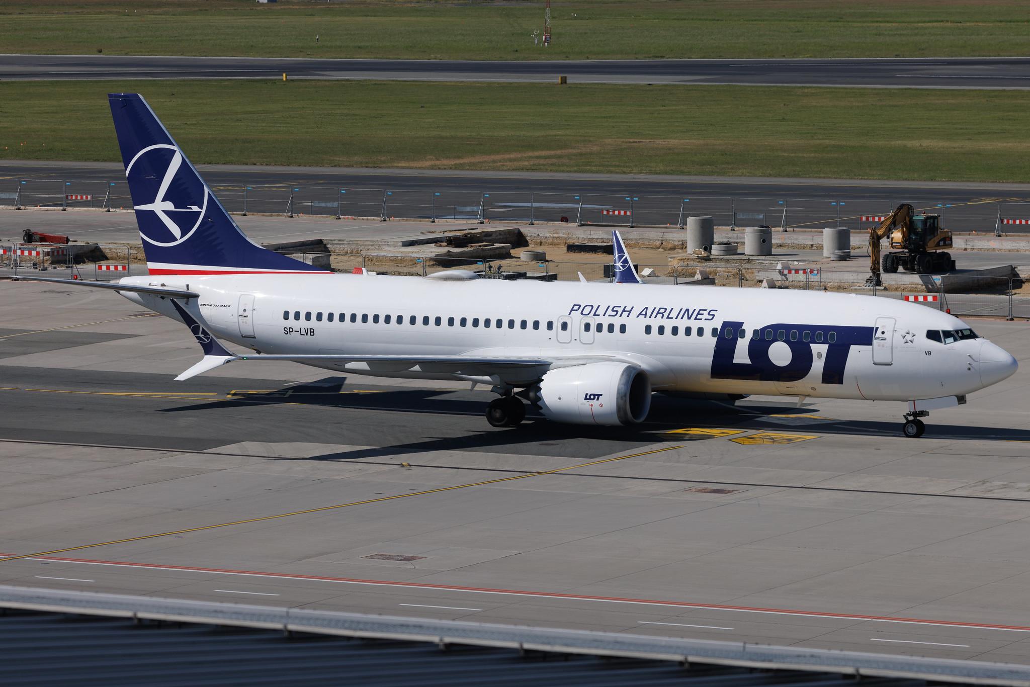 Warsaw Chopin Airport: LOT (LO / LOT) | Boeing 737 MAX 8 B38M | SP-LVB | MSN 64068