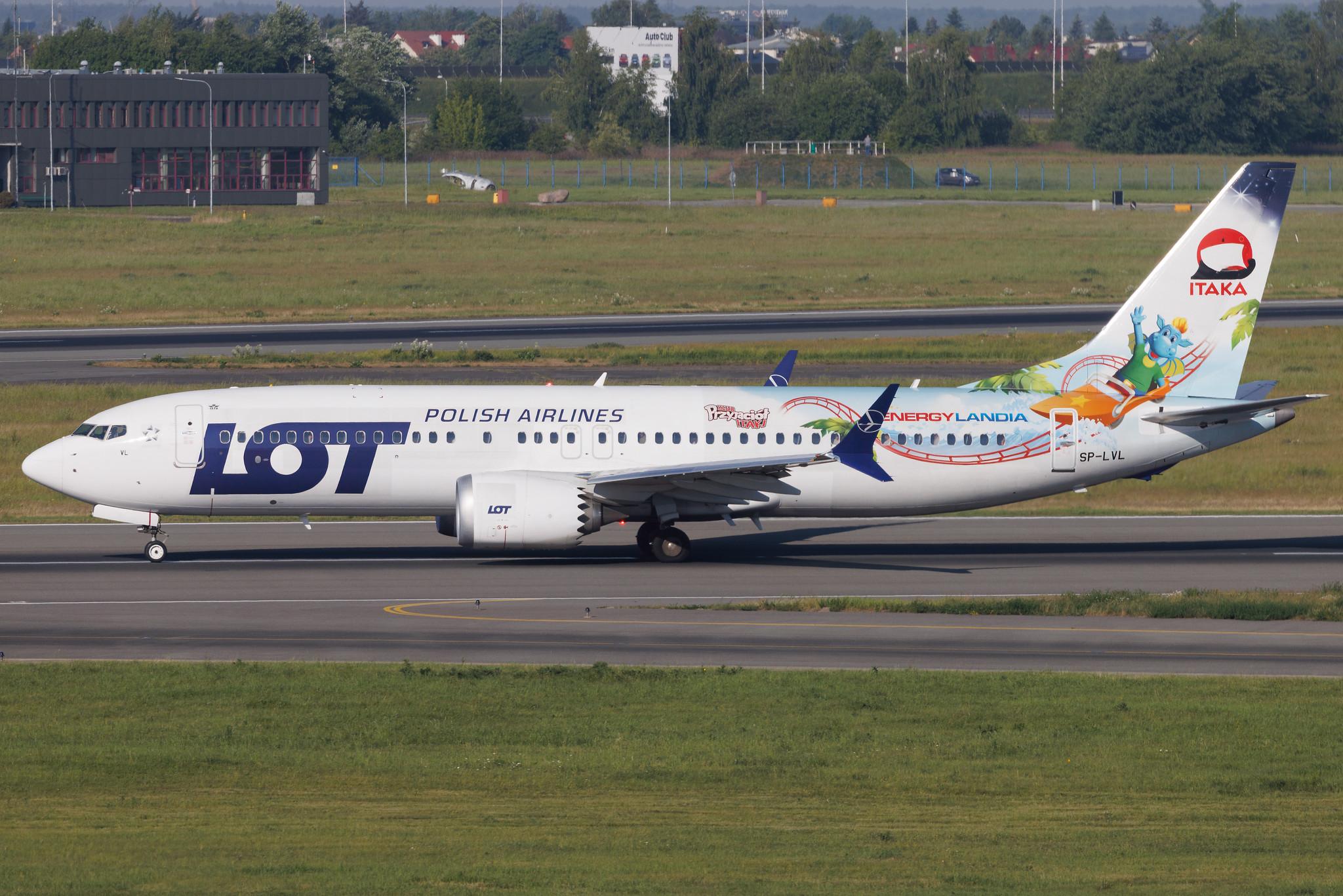 Warsaw Chopin Airport: LOT (LO / LOT) | Livery: Energylandia Livery | Boeing 737 MAX 8 B38M | SP-LVL | MSN 43331
