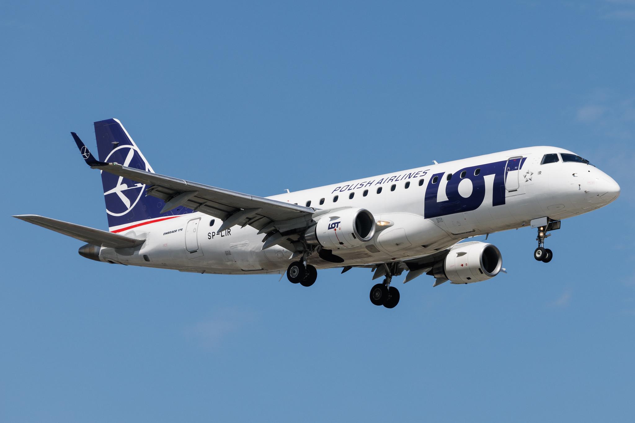 Warsaw Chopin Airport: LOT (LO / LOT) | Embraer E175STD E75S | SP-LIR | MSN 17000340