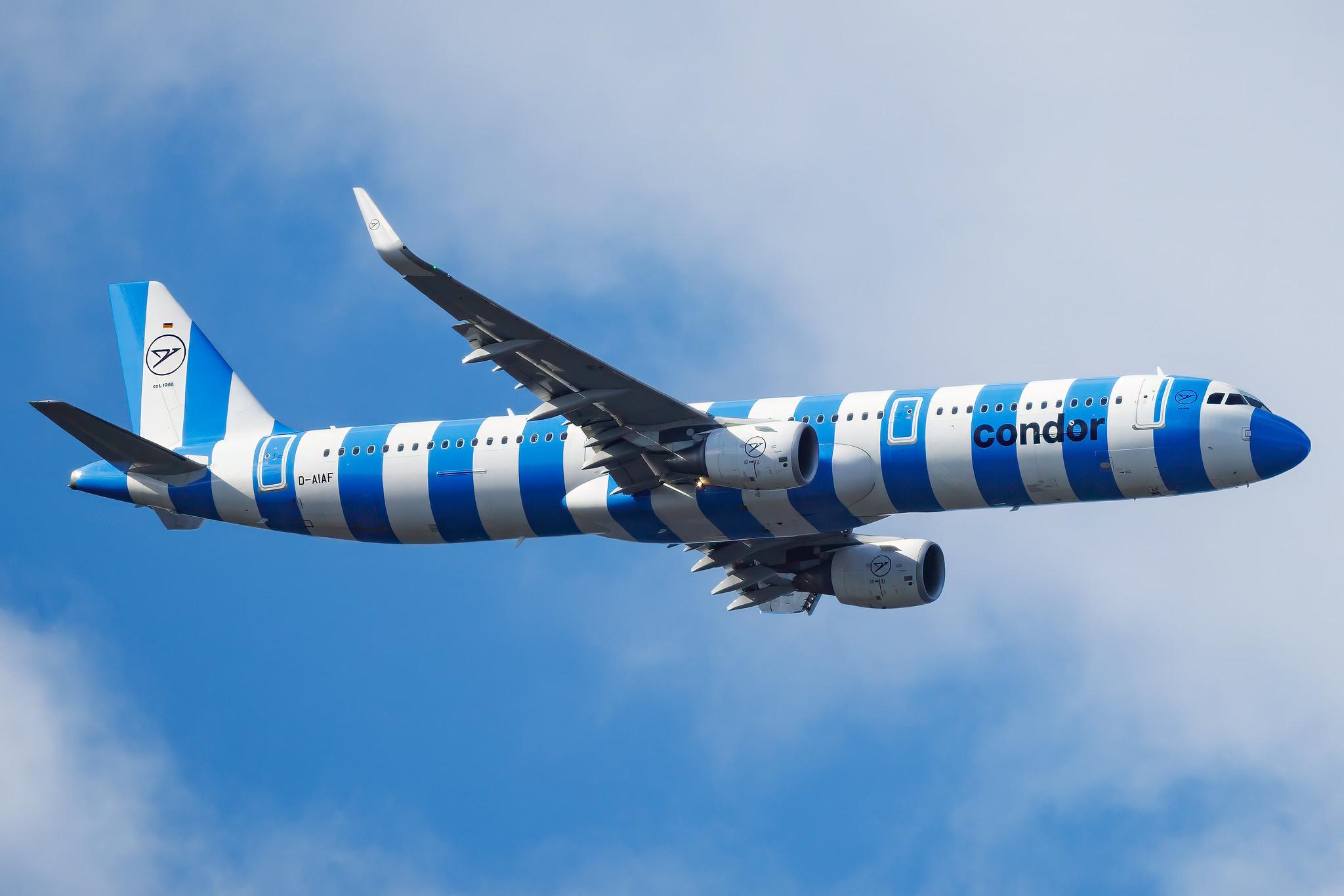 Hamburg Finkenwerder: Condor (DE / CFG) | Airbus A321-211 A321 | D-AIAF | MSN 6459