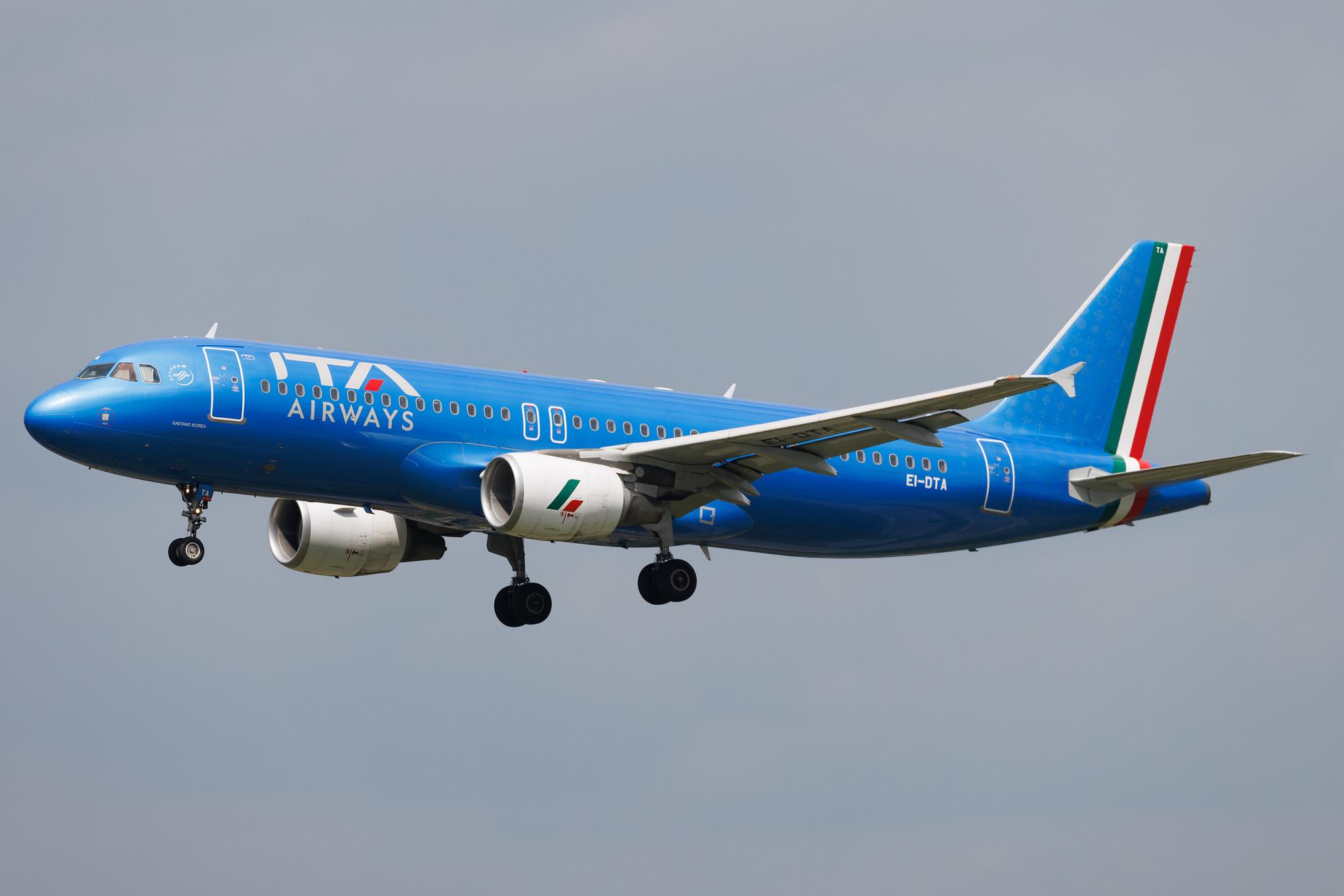 Hamburg Airport: ITA Airways (AZ / ITY) | Airbus A320-216 A320 | EI-DTA | MSN 03732