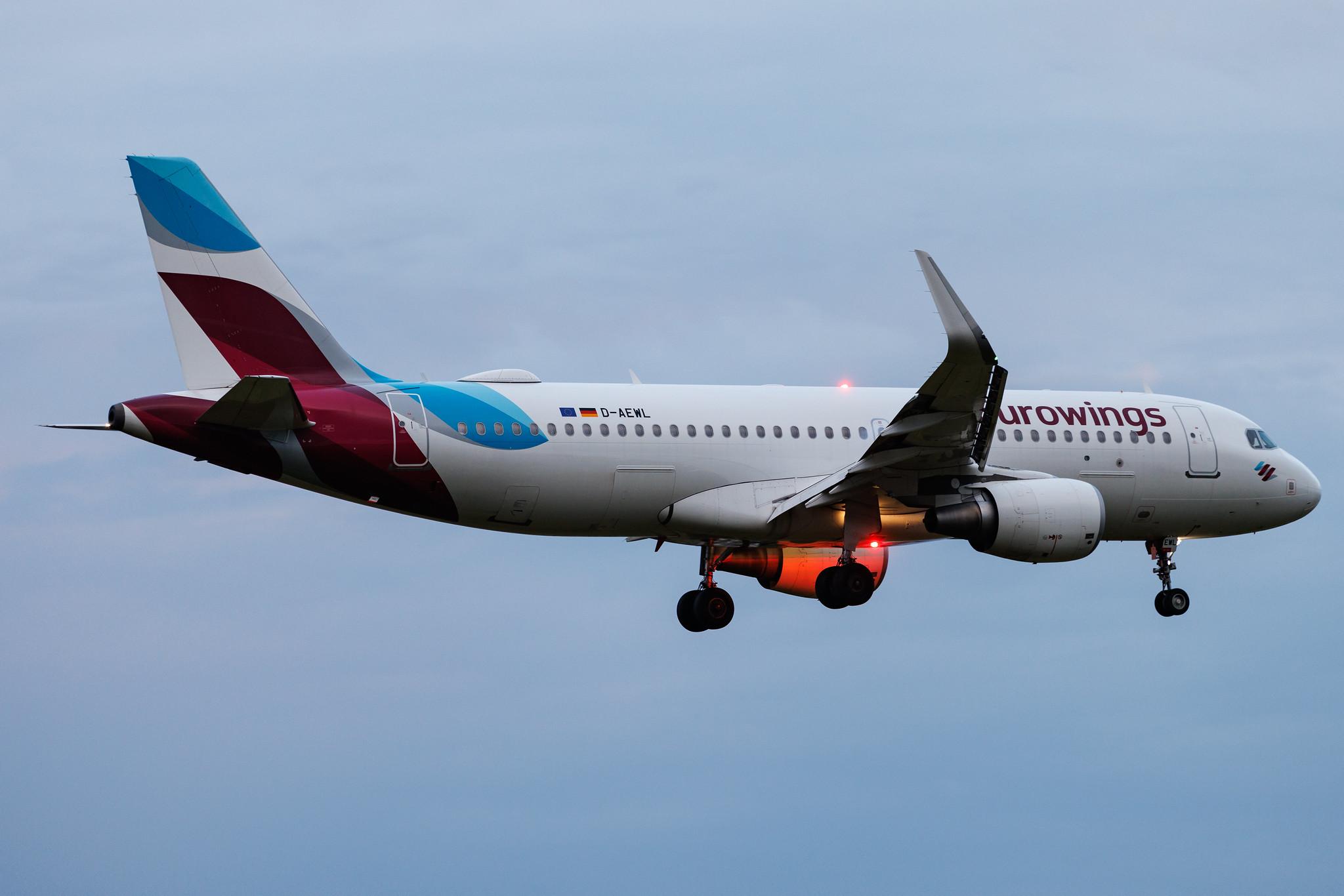 Hamburg Airport: Eurowings (EW / EWG) | Airbus A320-214 A320 | D-AEWL | MSN 7263