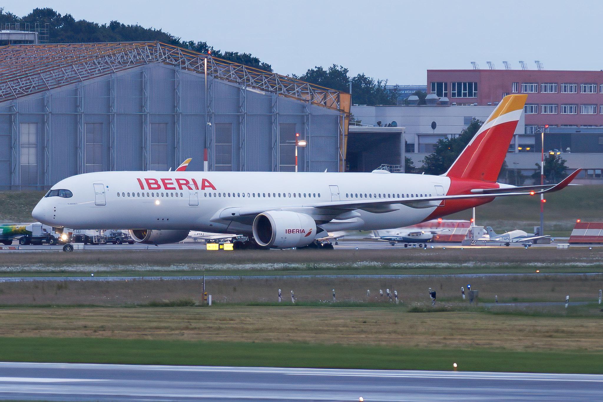 Hamburg Airport: Iberia (IB / IBE) | Airbus A350-941 A359 | EC-NJM | MSN 419