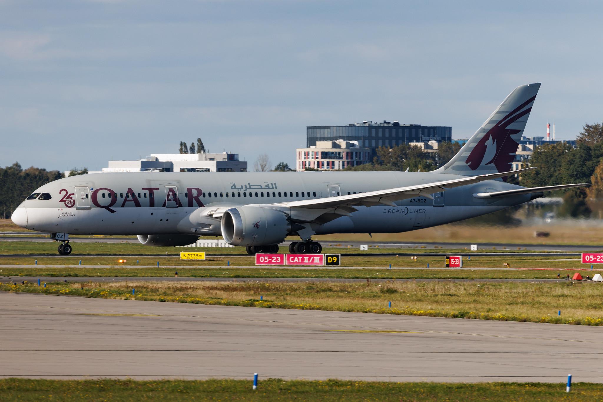 Hamburg Airport: Qatar Airways (QR / QTR) | Livery: 25 Years of Excellence Sticker | Boeing 787-8 Dreamliner B788 | A7-BCZ | MSN 38344
