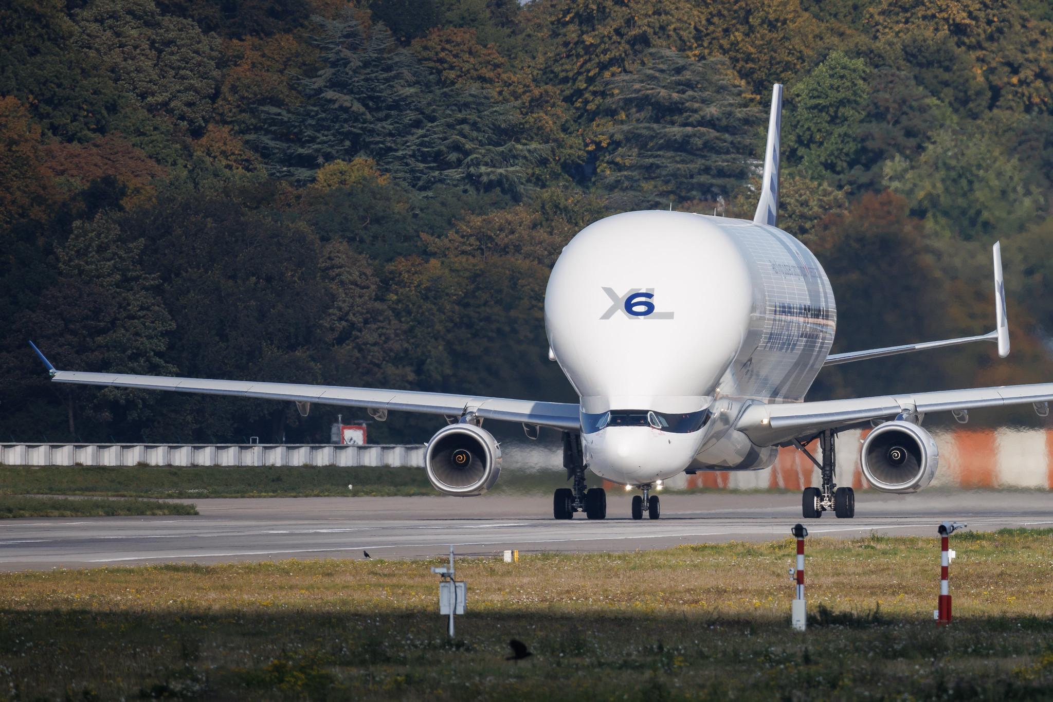 Hamburg Finkenwerder: Airbus Transport International (4Y / BGA) | Airbus A330-743L Beluga XL A337 | F-GXLO | MSN 2041