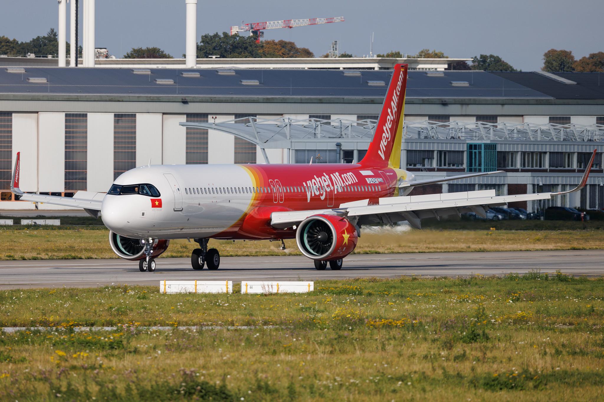 Hamburg Finkenwerder: VietJetAir (VJ / VJC) | Airbus A321-271NX A21N | D-AZAT | VN-A550 | MSN 12266