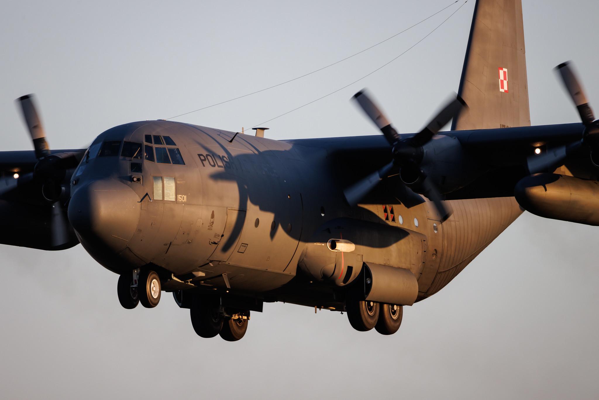 ANTIDOTUM Airshow Leszno: Polish Air Force (/ PLF) | Lockheed C-130E Hercules (L-382) C130 | 1501 | MSN 382-4428