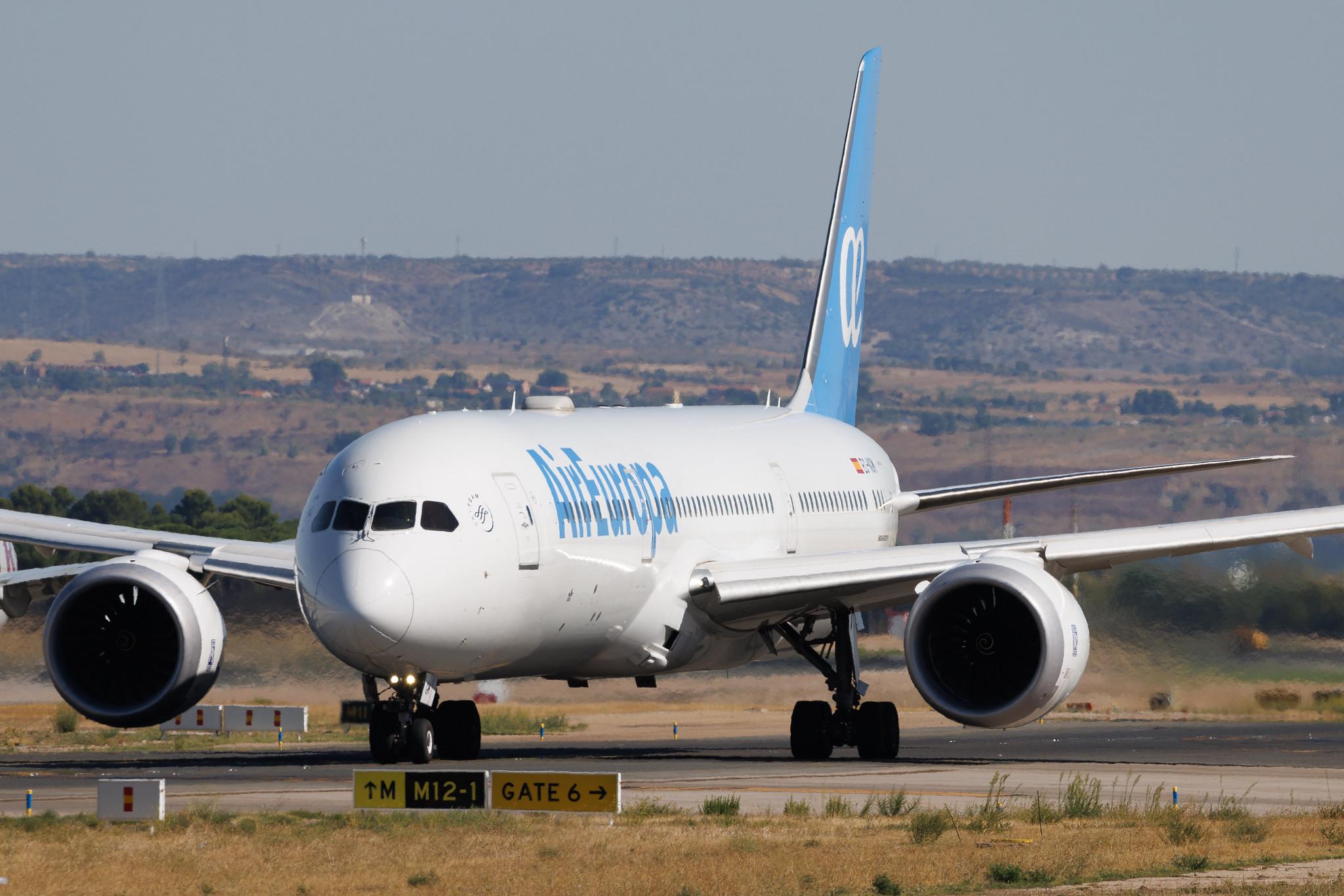 Madrid Barajas Airport: Air Europa (UX / AEA) | Boeing 787-9 Dreamliner B789 | EC-NGM | MSN 62517