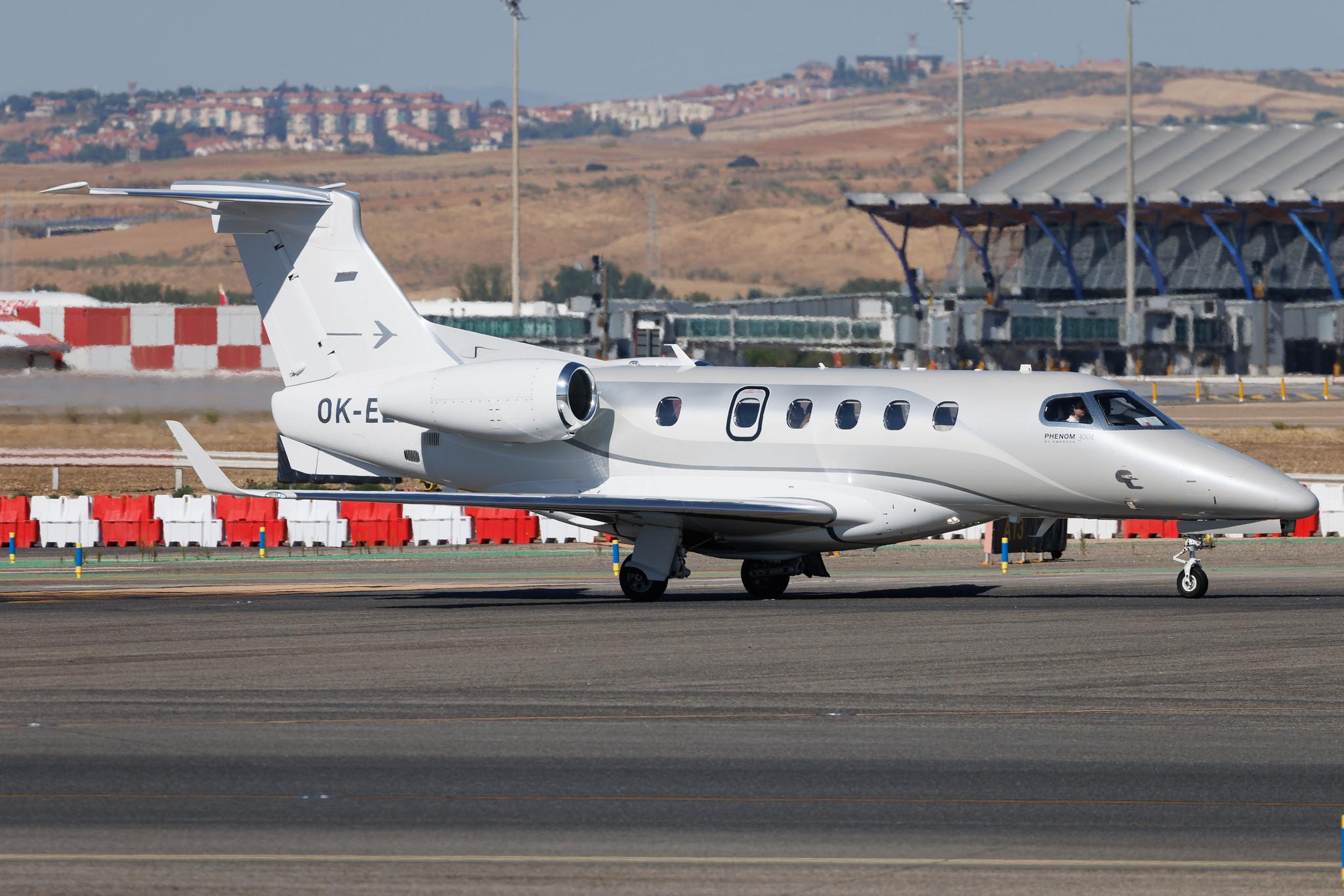 Madrid Barajas Airport: Private owner | Embraer Phenom 300 E55P | OK-ELD | MSN 50500585
