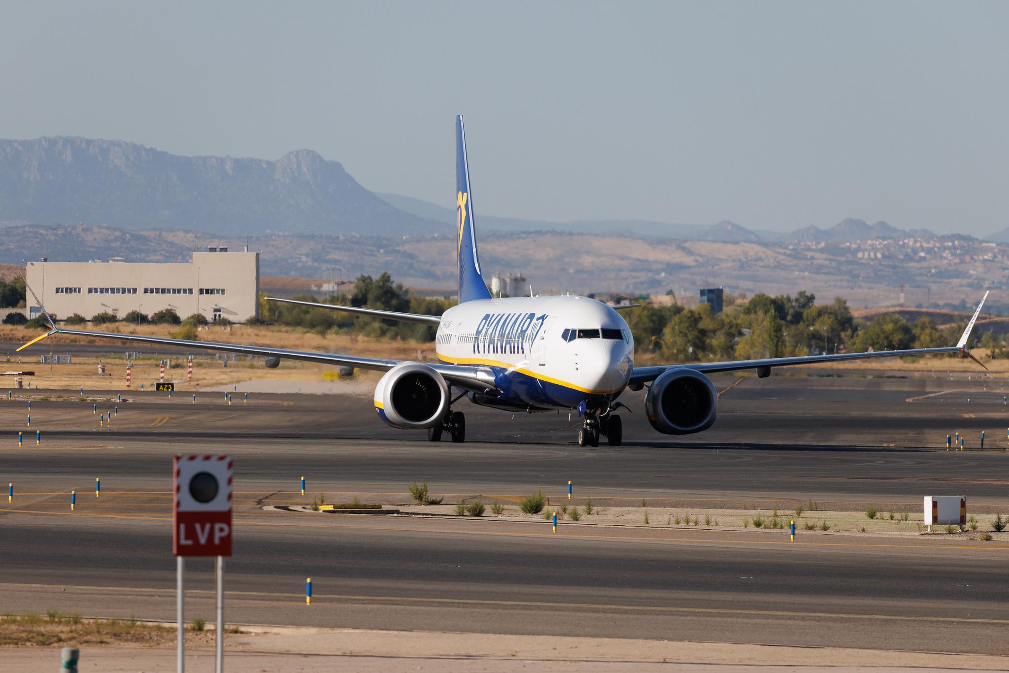 Madrid Barajas Airport: Ryanair (FR / RYR) | Boeing 737 MAX 8-200 B38M | EI-IHC | MSN 62355