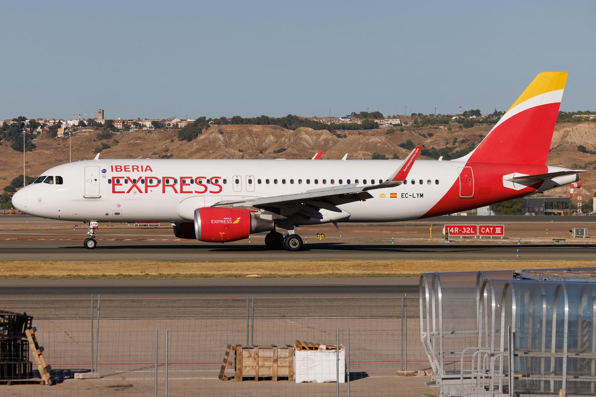 Madrid Barajas Airport: Iberia Express (I2 / IBS) | Airbus A320-216 A320 | EC-LYM | MSN 05815