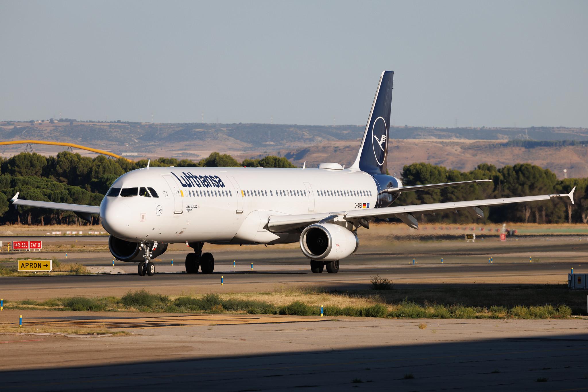 Madrid Barajas Airport: Lufthansa (LH / DLH) | Airbus A321-231 A321 | D-AISI | MSN 3339