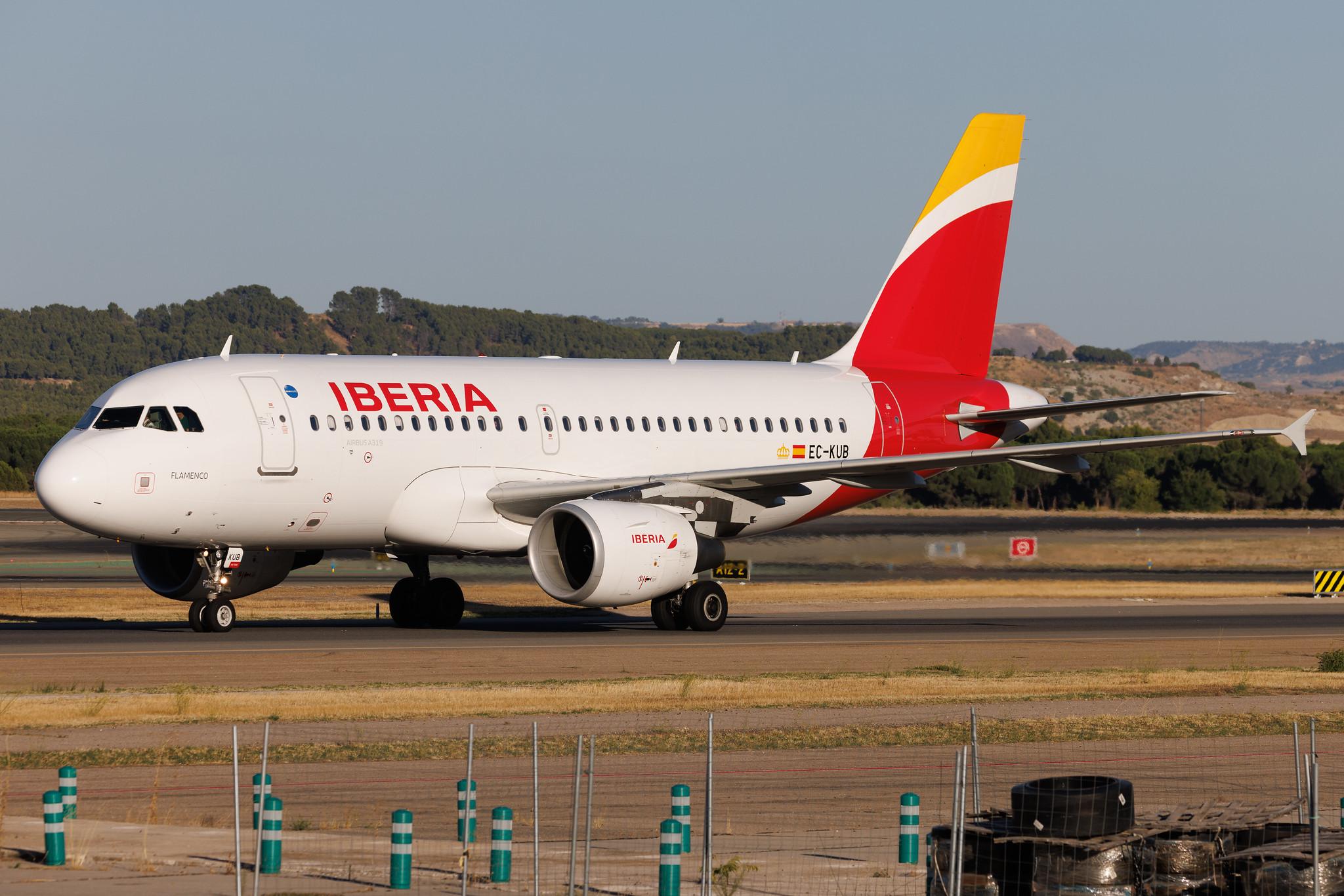 Madrid Barajas Airport: Iberia (IB / IBE) | Airbus A319-111 A319 | EC-KUB | MSN 03651