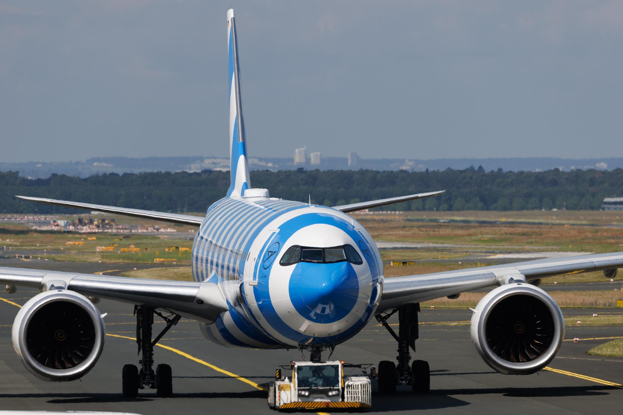 Frankfurt Airport: Condor (DE / CFG) | Airbus A330-941 A339 | D-ANRG | MSN 1988