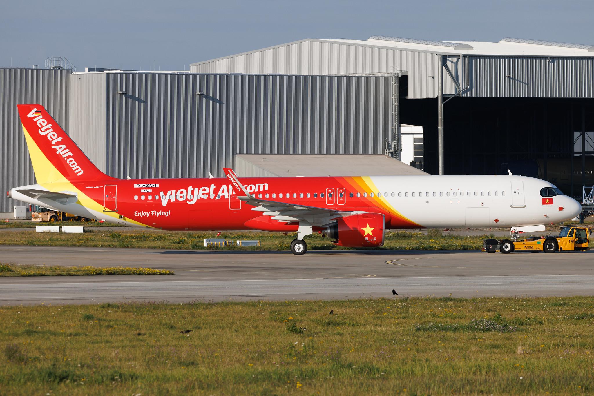 Hamburg Finkenwerder: VietJetAir (VJ / VJC) | Airbus A321-271NX A21N | D-AZAM | VN-A543 | MSN 12241