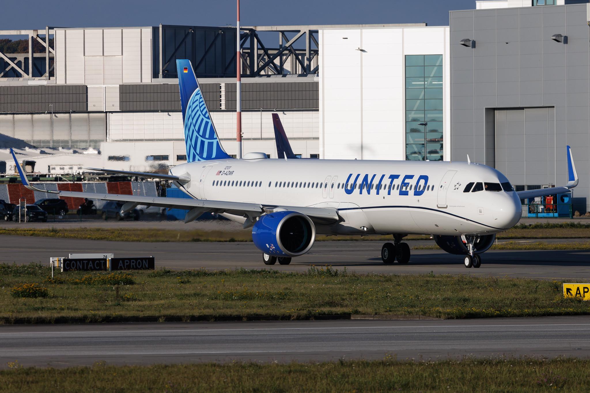 Hamburg Finkenwerder: United Airlines (UA / UAL) | Airbus A321-271NX A21N | D-AZWR | N24526 | MSN 12131