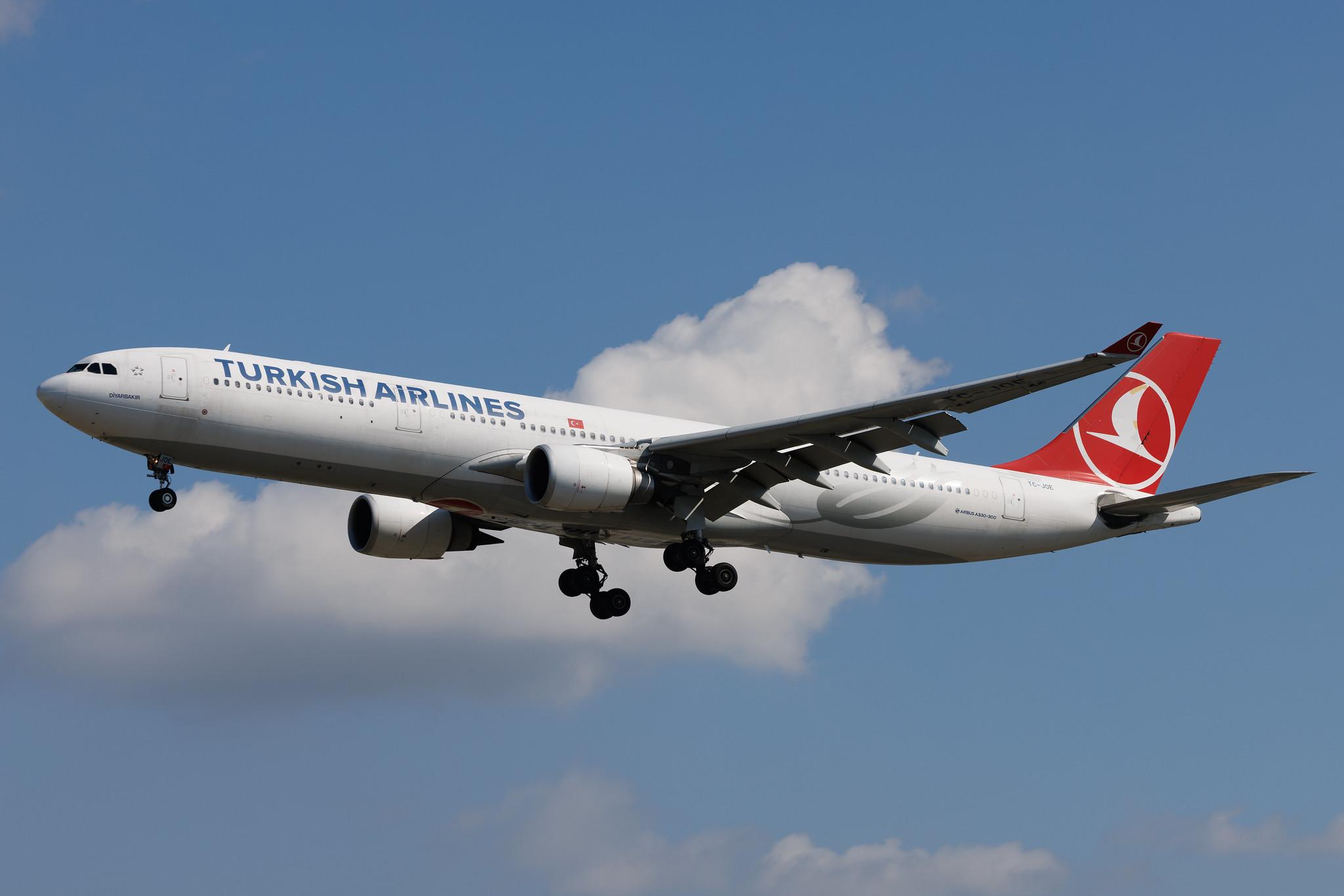 Frankfurt Airport: Turkish Airlines (TK / THY) | Airbus A330-303 A333 | TC-JOE | MSN 1571