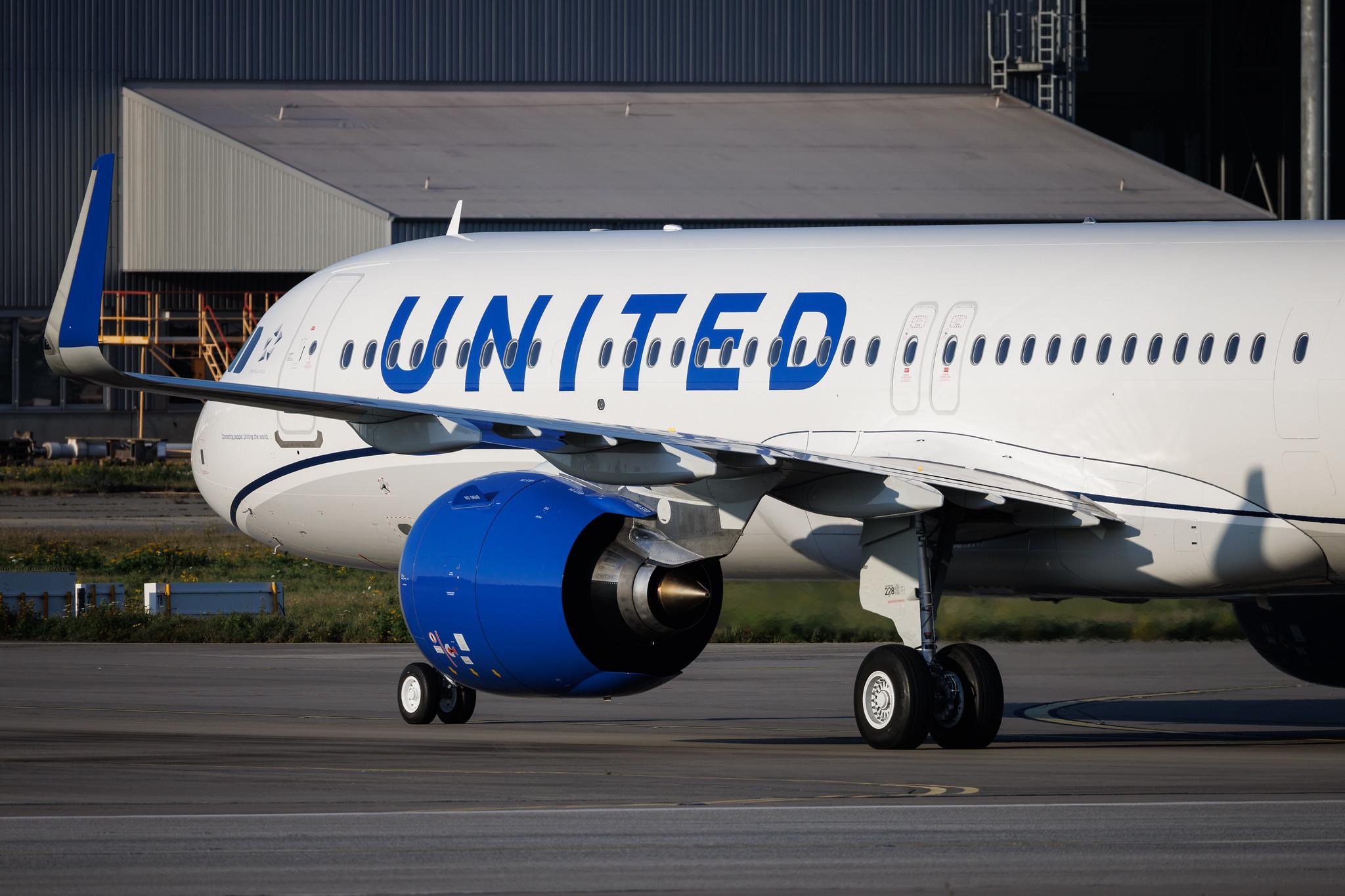 Hamburg Finkenwerder: United Airlines (UA / UAL) | Airbus A321-271NX A21N | D-AZWR | N24526 | MSN 12131