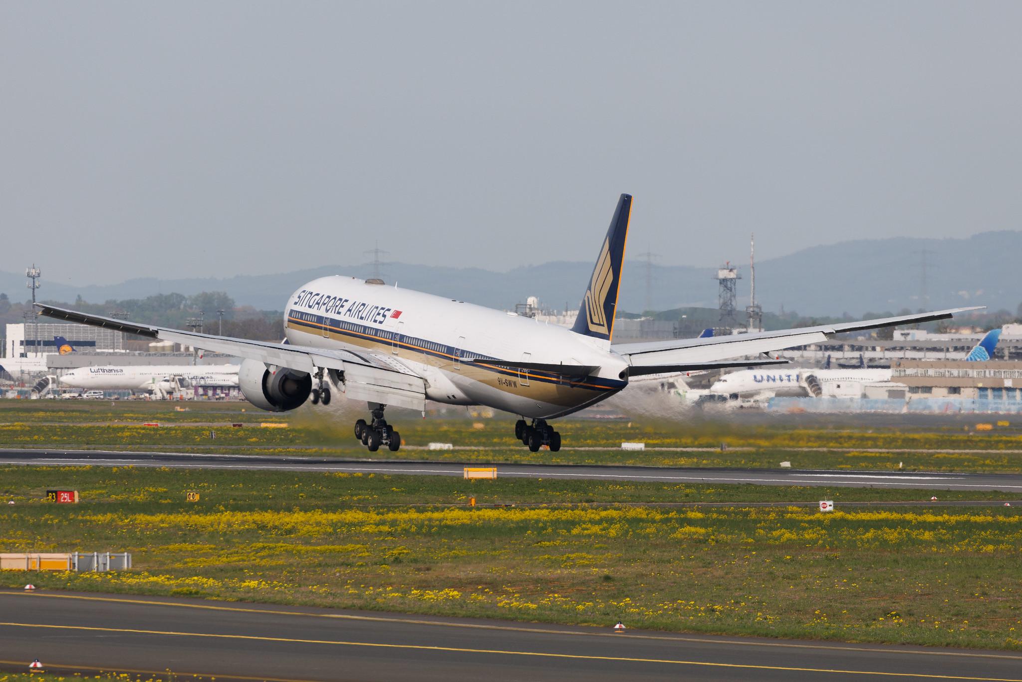 Frankfurt Airport: Singapore Airlines (SQ / SIA) | Boeing 777-312(ER) B77W | 9V-SWW | MSN 42237