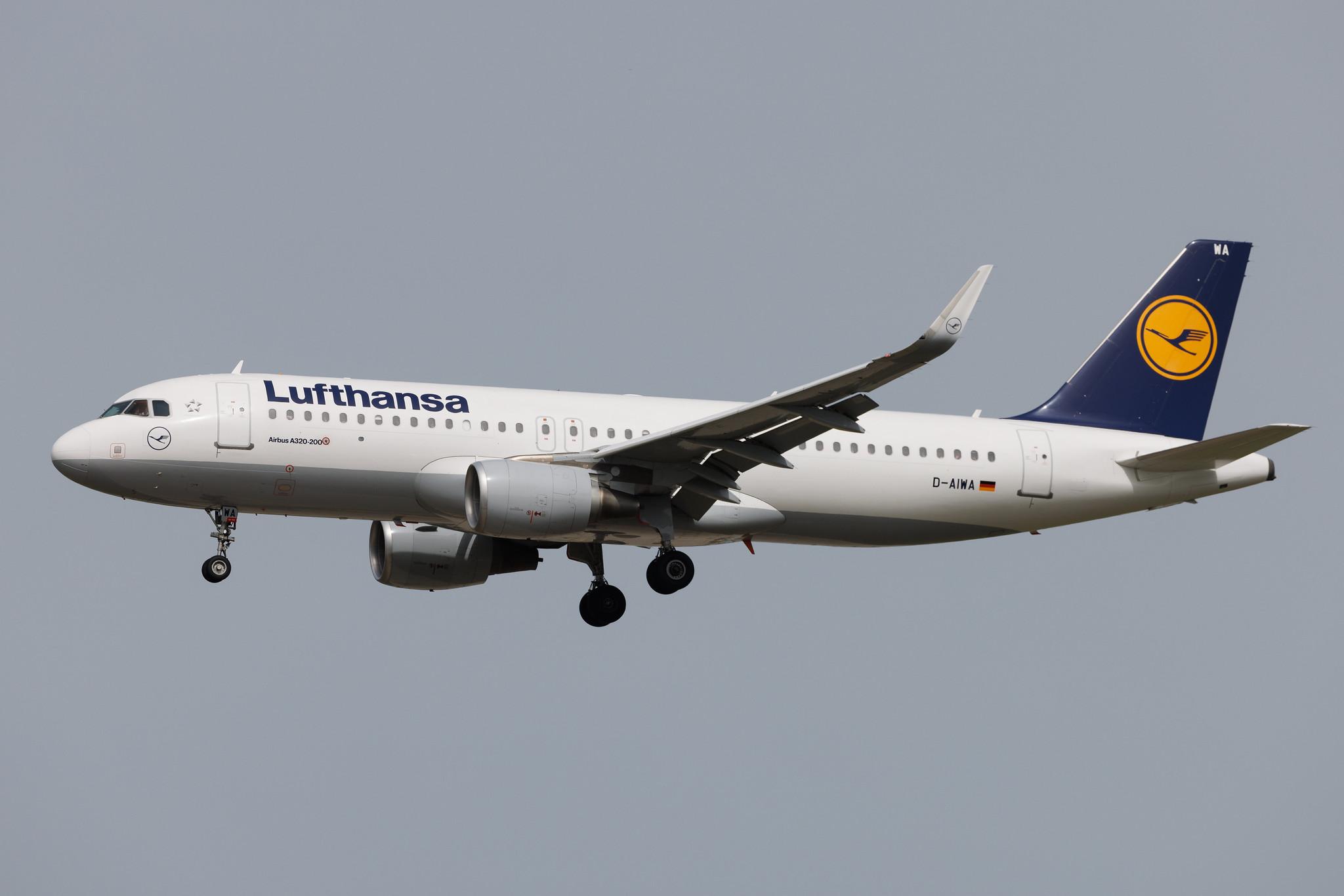 Frankfurt Airport: Lufthansa (LH / DLH) | Airbus A320-214 A320 | D-AIWA | MSN 7681