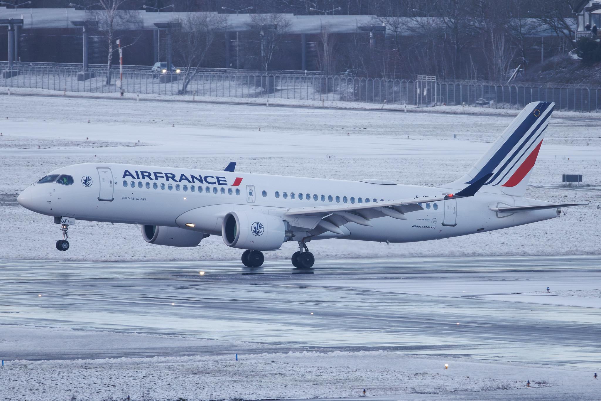 Hamburg Airport: Air France (AF / AFR) | Airbus A220-300 BCS3 | F-HZUK | MSN 55173
