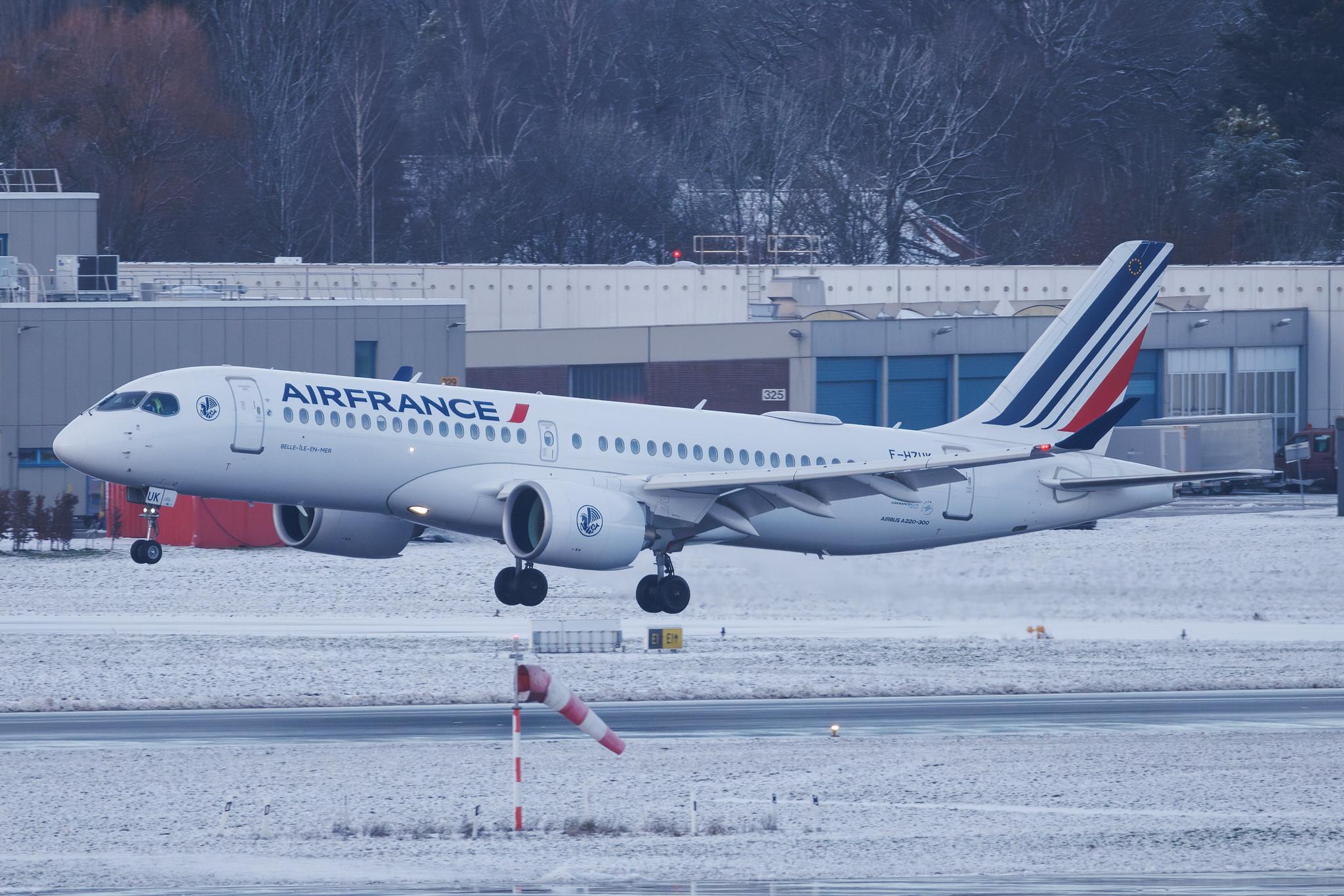 Hamburg Airport: Air France (AF / AFR) | Airbus A220-300 BCS3 | F-HZUK | MSN 55173
