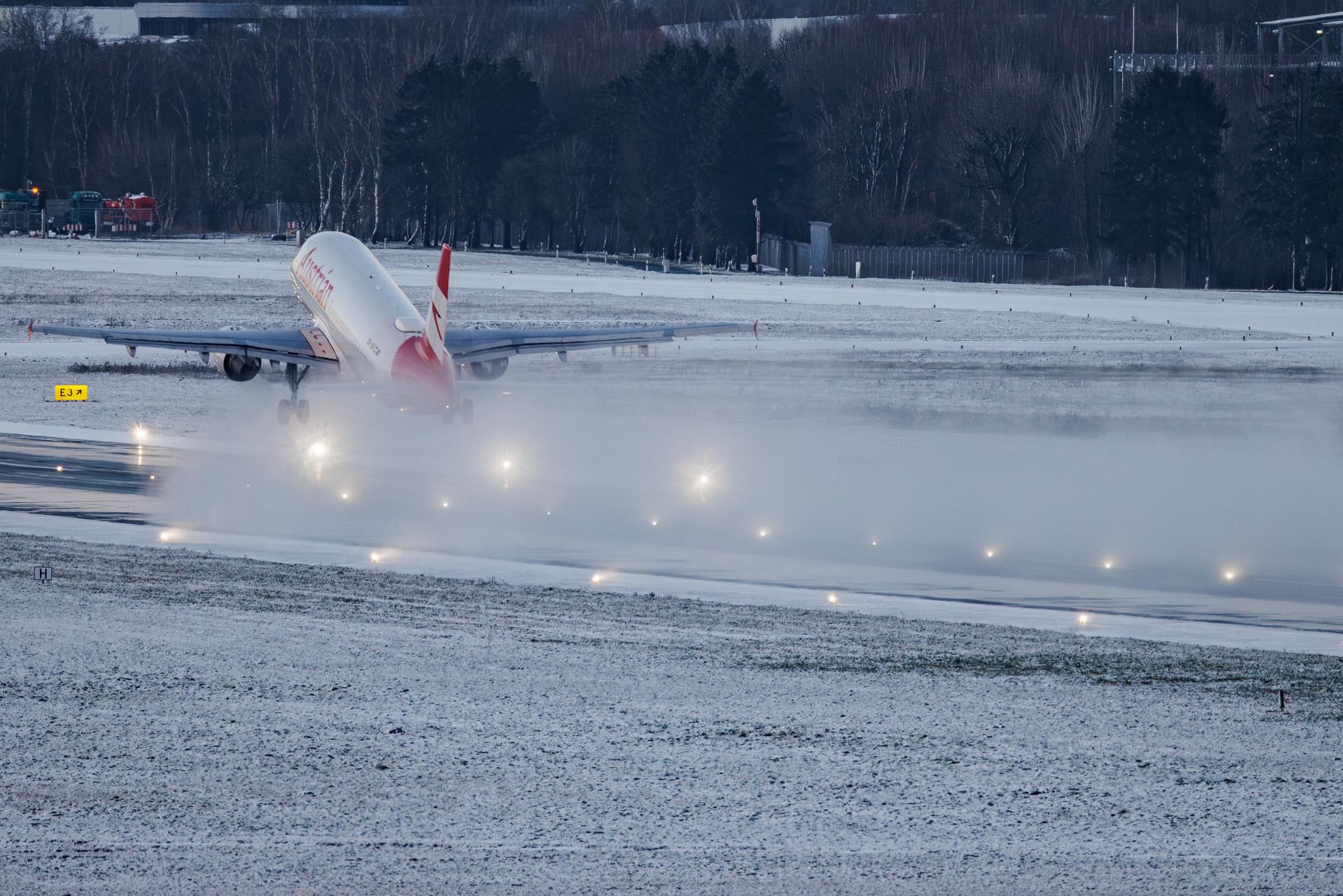 Hamburg Airport: Austrian Airlines (OS / AUA) | Airbus A320-214 A320 | OE-LBV | MSN 1385