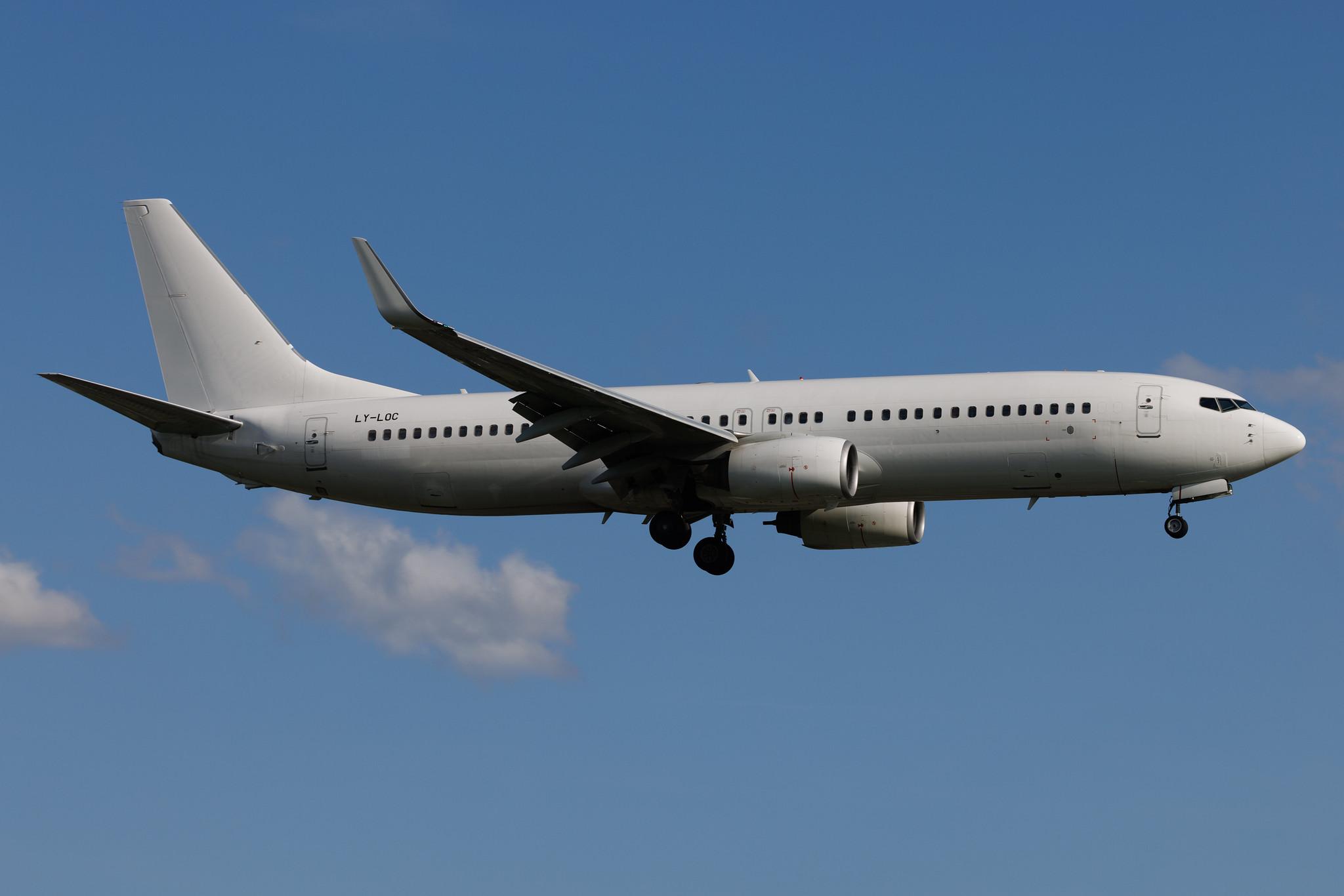 Hamburg Airport: Smartwings (QS / TVS) | Operator: KlasJet | Boeing 737-85P B738 | LY-LOC | MSN 33980