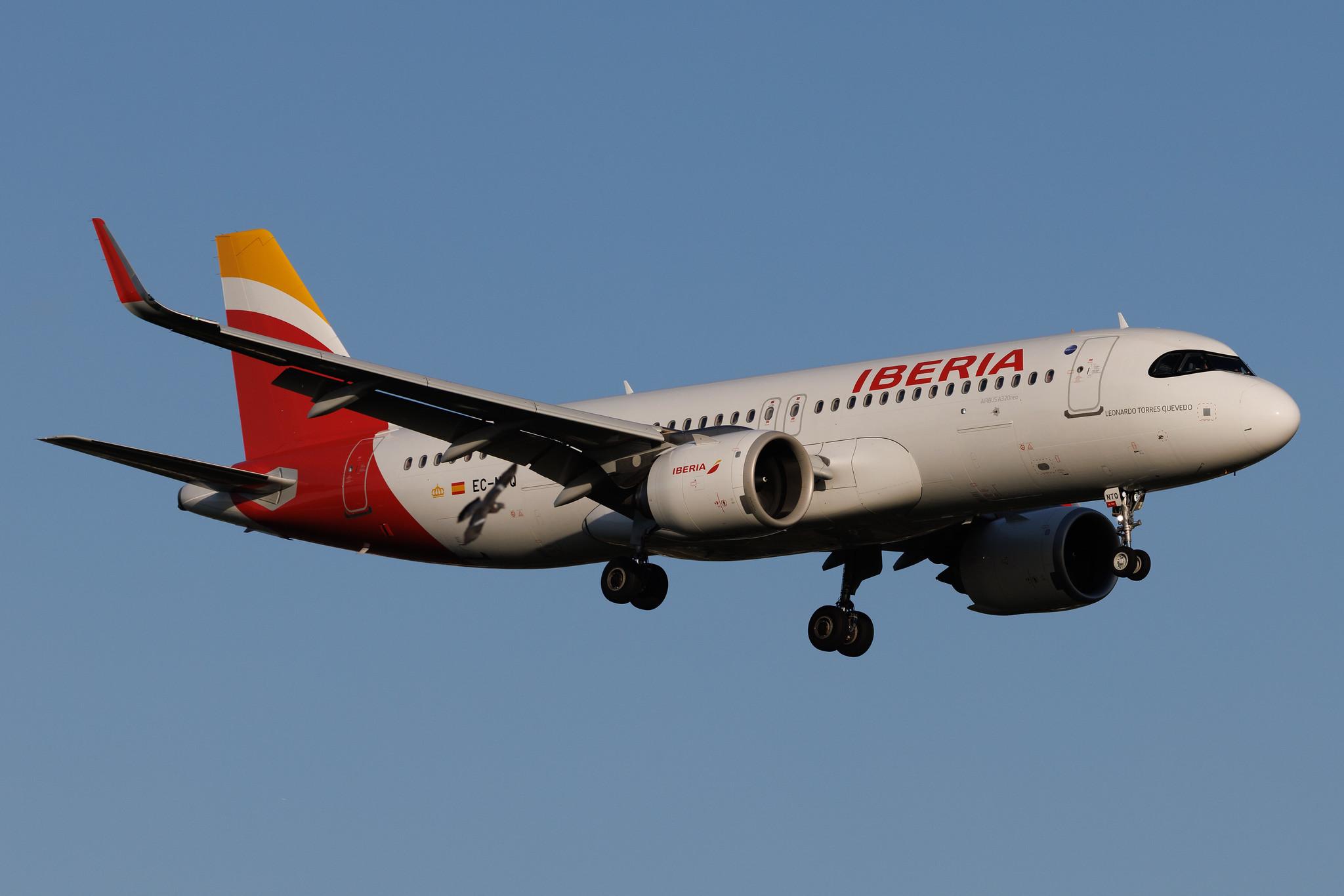 Hamburg Airport: Iberia (IB / IBE) | Airbus A320-251N A20N | EC-NTQ | MSN 10869