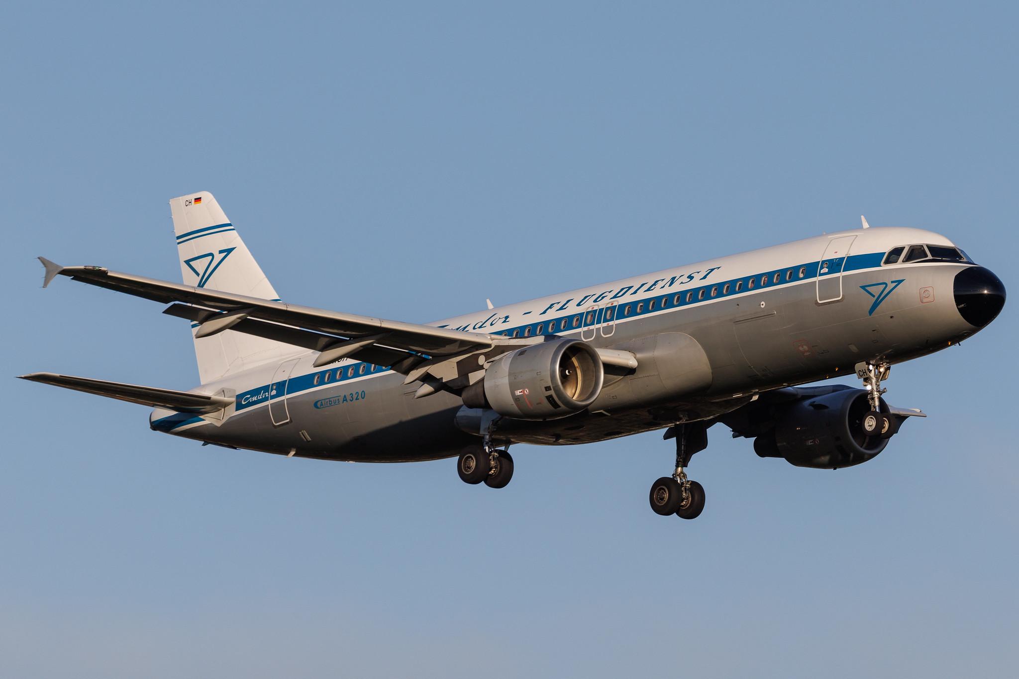Hamburg Airport: Condor (DE / CFG) | Livery: Retro Livery | Airbus A320-212 A320 | D-AICH | MSN 0971