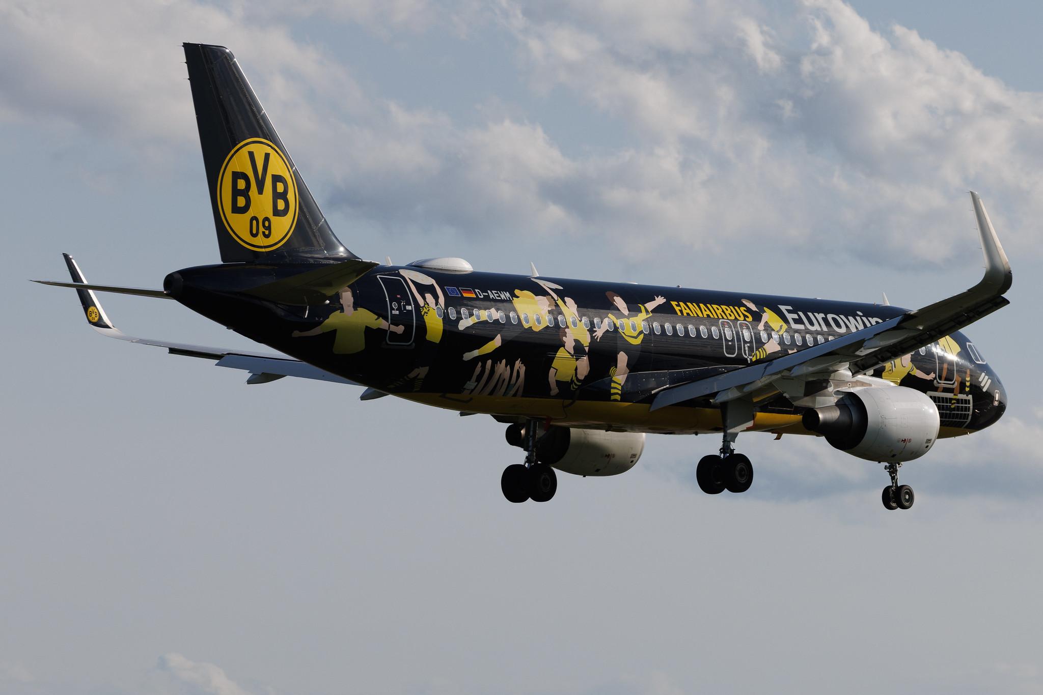 Hamburg Airport: Eurowings (EW / EWG) | Livery: BVB FanAirbus | Airbus A320-214 A320 | D-AEWM | MSN 7259