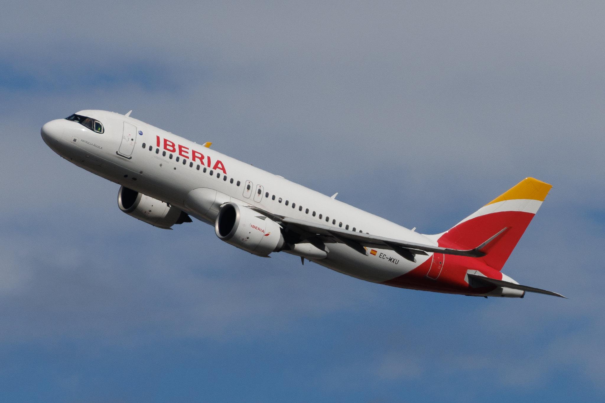 Vienna International Airport: Iberia (IB / IBE) | Airbus A320-251N A20N | EC-MXU | MSN 8221