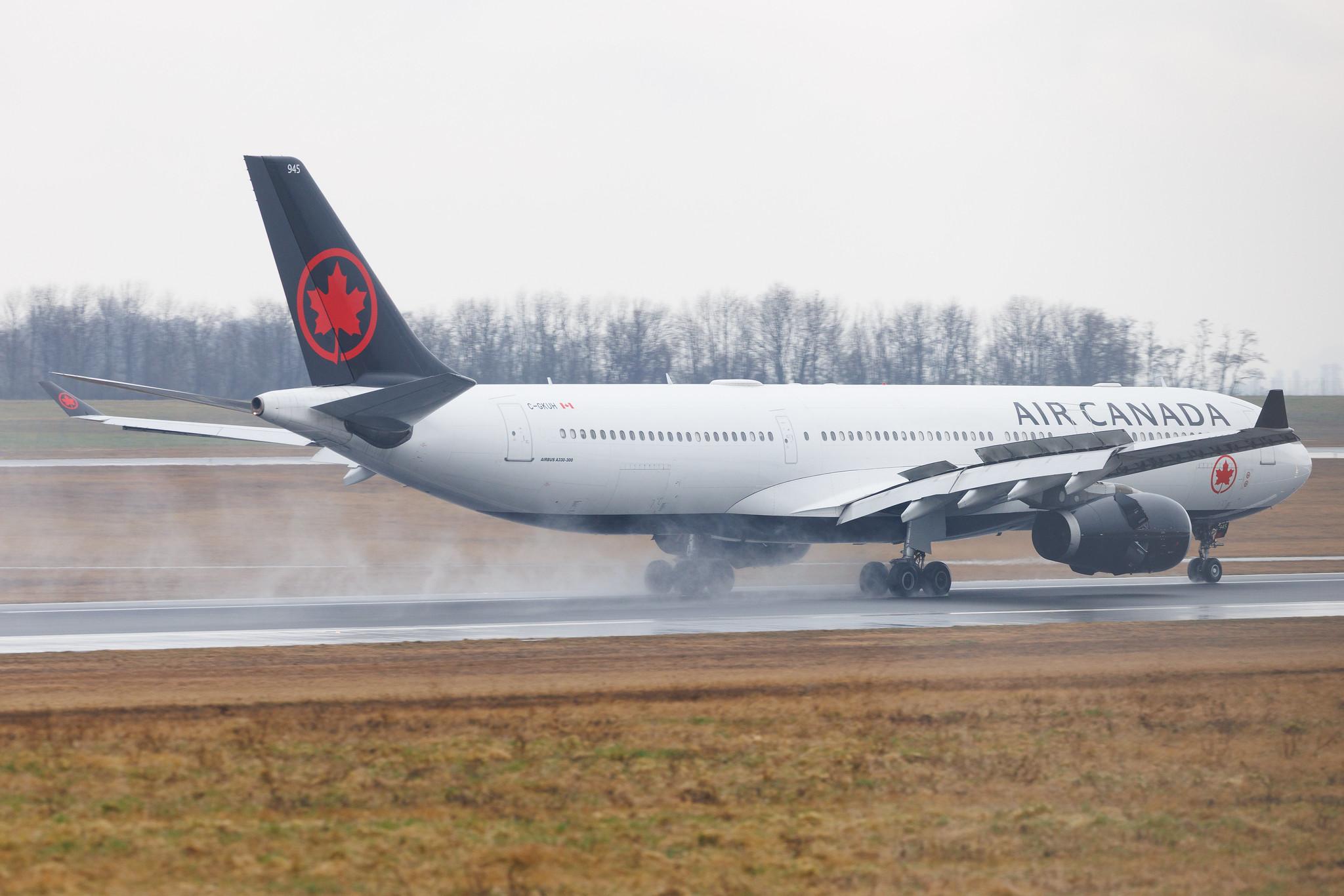 Vienna International Airport: Air Canada (AC / ACA) | Airbus A330-343 A333 | C-GKUH | MSN 1156
