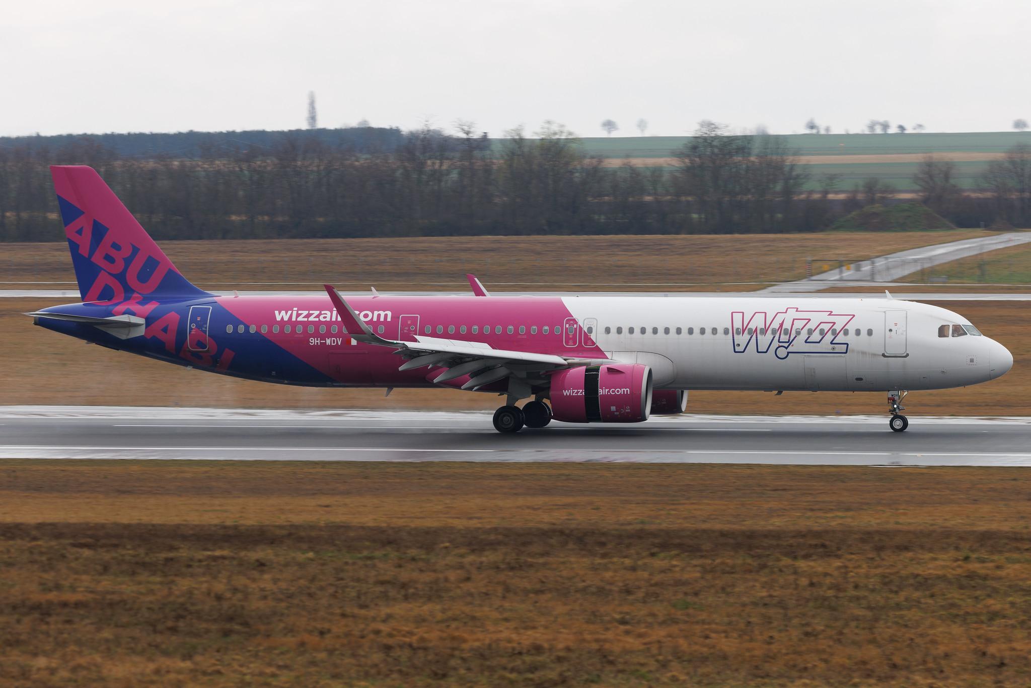 Vienna International Airport: Wizz Air (W6 / WZZ) | Operator: Wizz Air Malta | Airbus A321-271NX A21N | 9H-WDV | MSN 11268