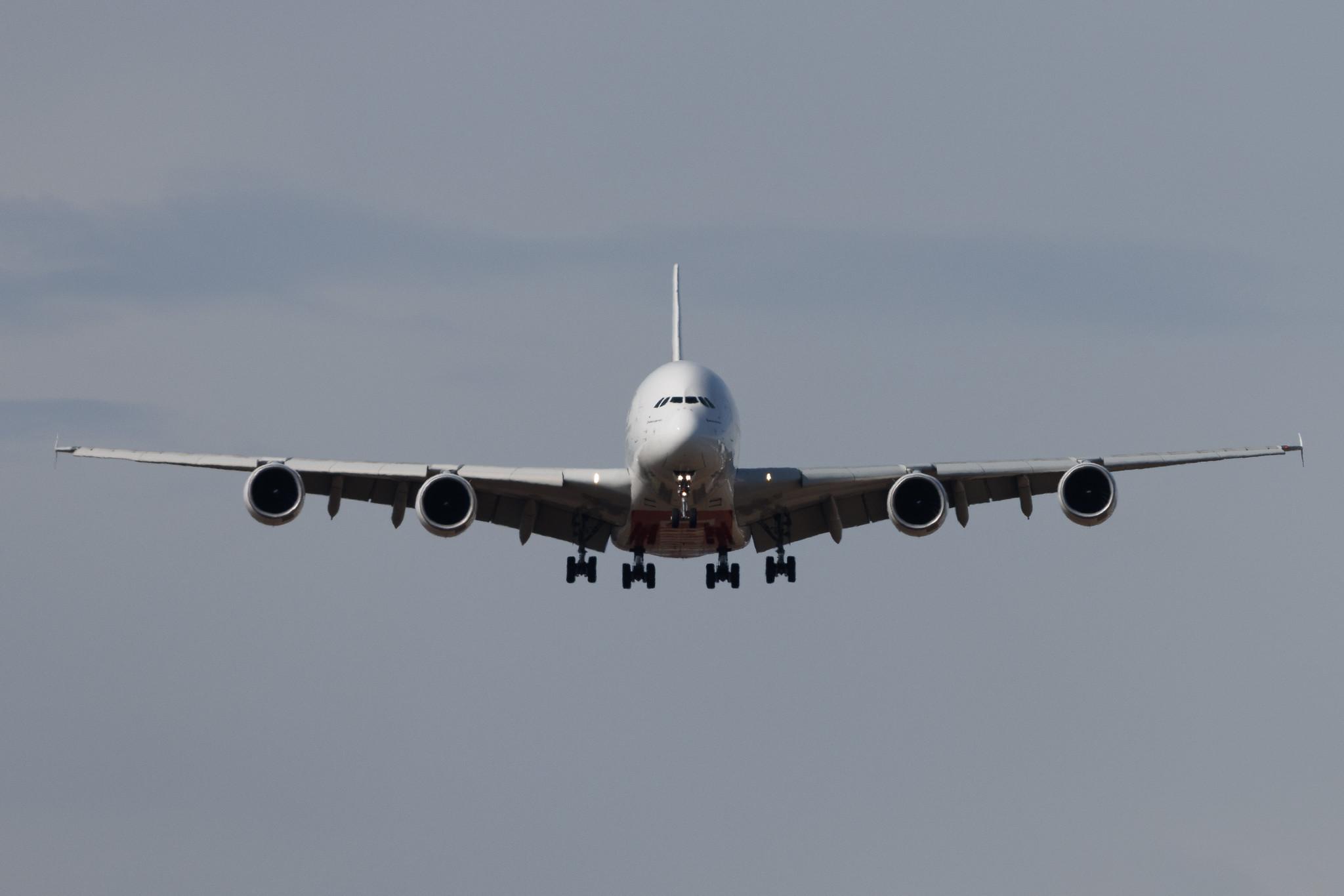 Vienna International Airport: Emirates (EK / UAE) | Airbus A380-861 A388 | A6-EEG | MSN 116