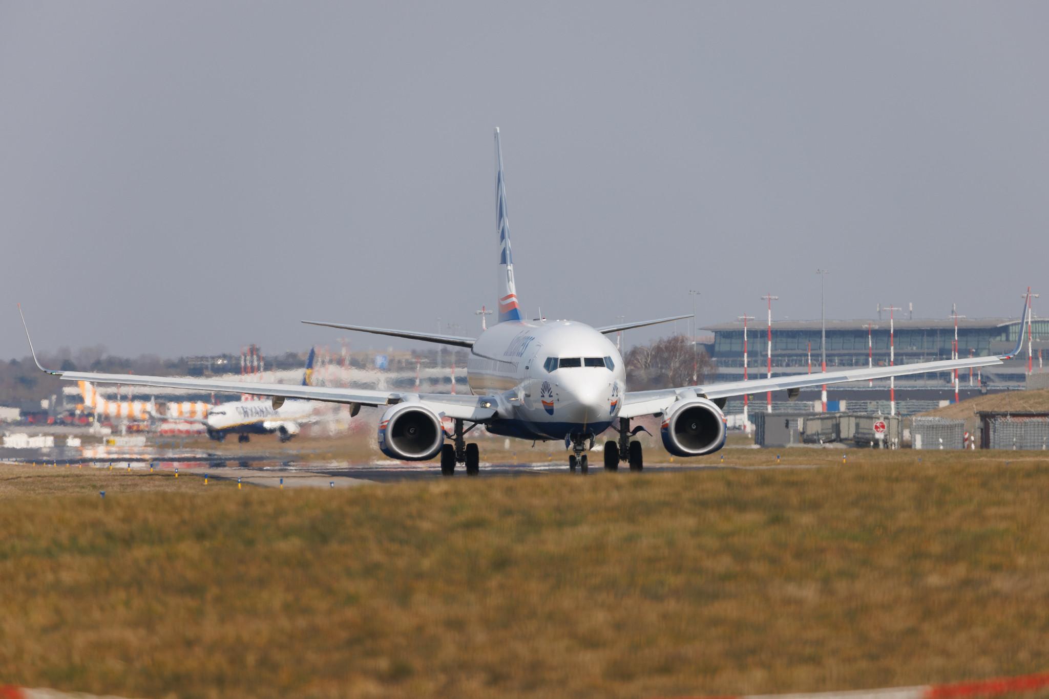 Hamburg Airport: SunExpress (XQ / SXS) | Boeing 737-82R B738 | TC-SPH | MSN 38177