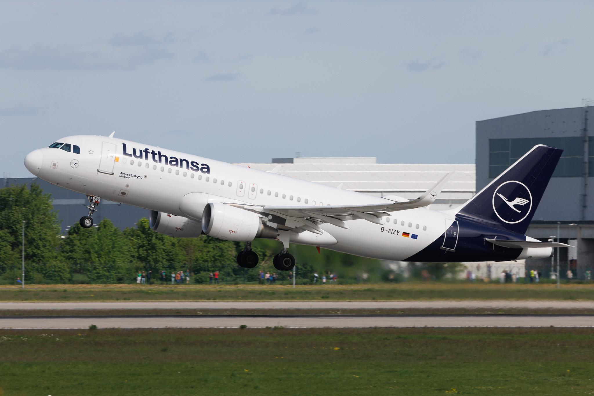 Flughafen Berlin Brandenburg: Lufthansa (LH / DLH) | Airbus A320-214 A320 | D-AIZY | MSN 5769