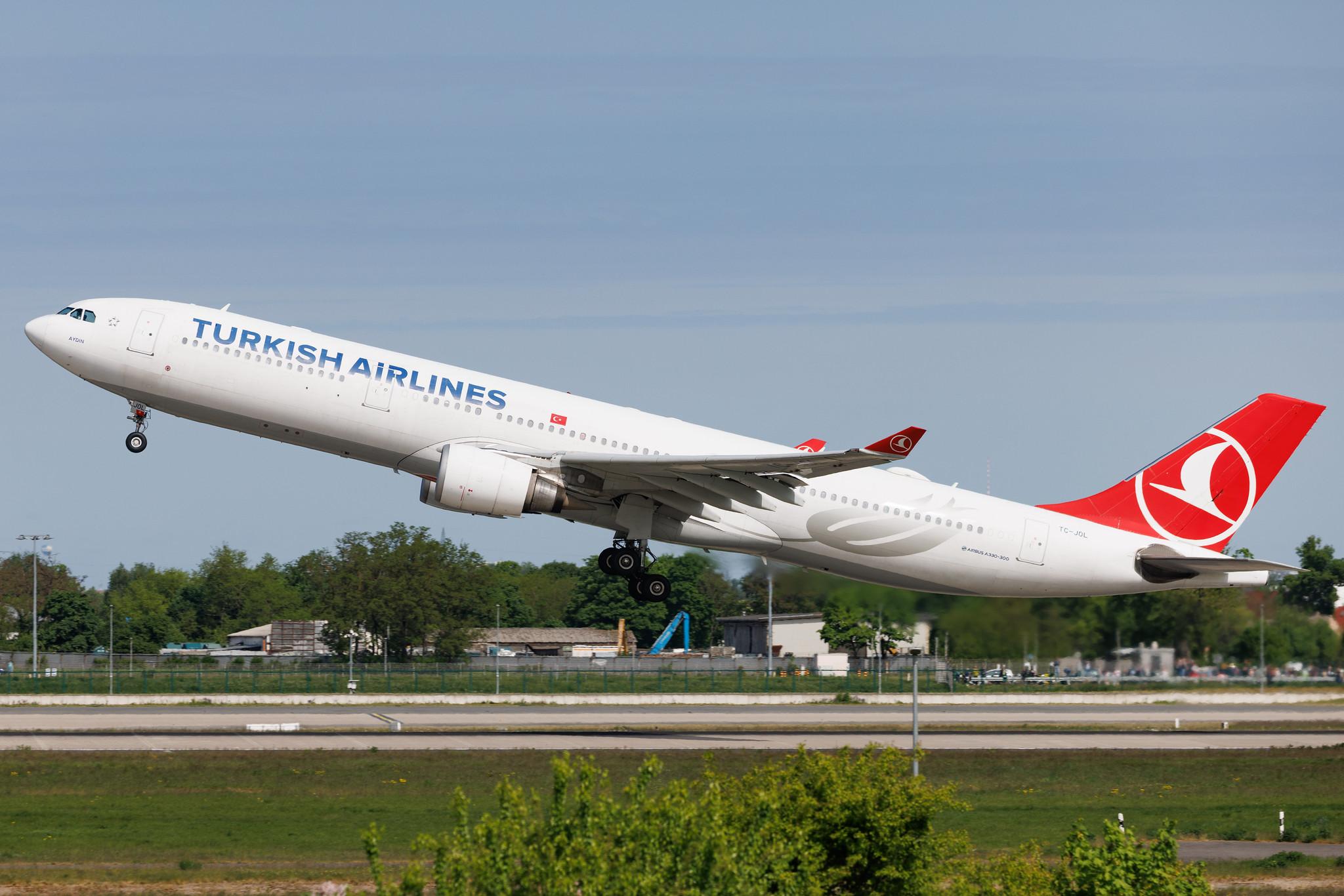 Flughafen Berlin Brandenburg: Turkish Airlines (TK / THY) | Airbus A330-303 A333 | TC-JOL | MSN 1644