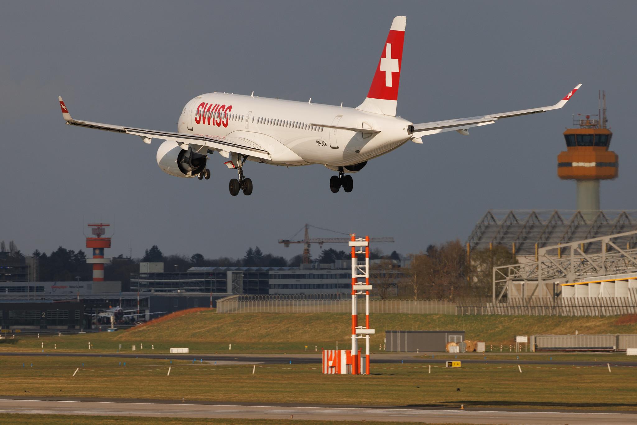 Hamburg Airport: Swiss (LX / SWR) | Airbus A220-300 BCS3 | HB-JCK | MSN 55027